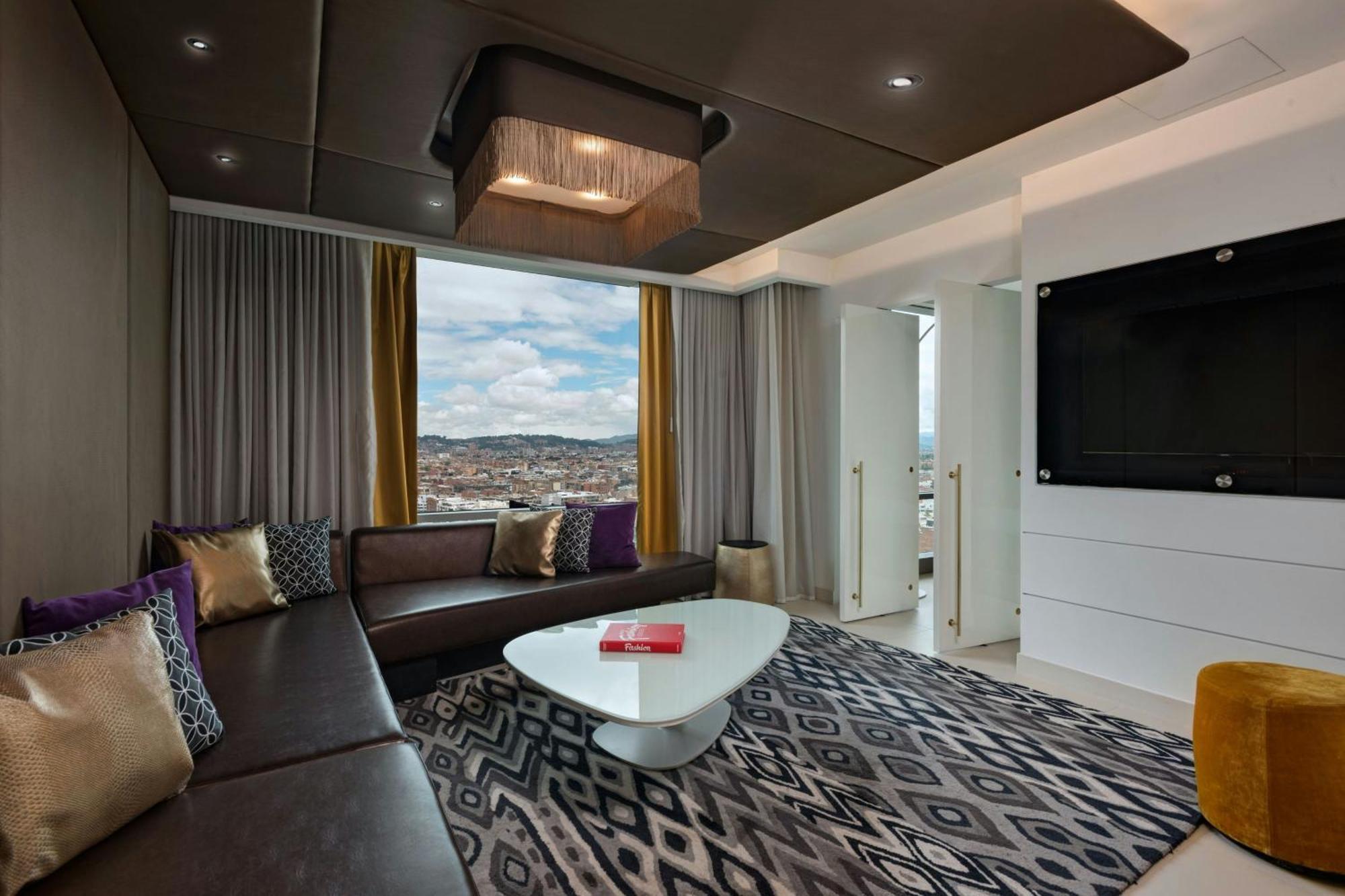 W 5* Bogota
