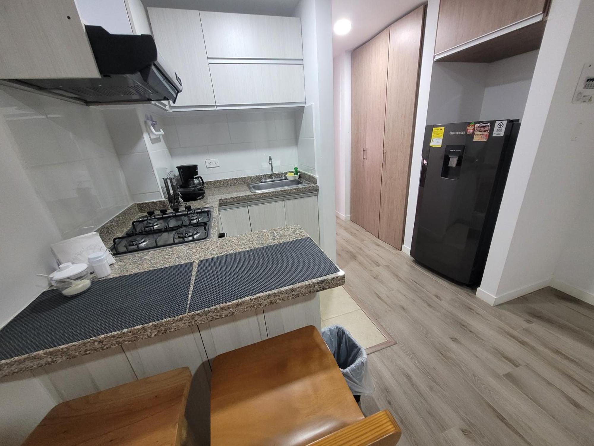 Elegant For Up To 3 People Apartment *