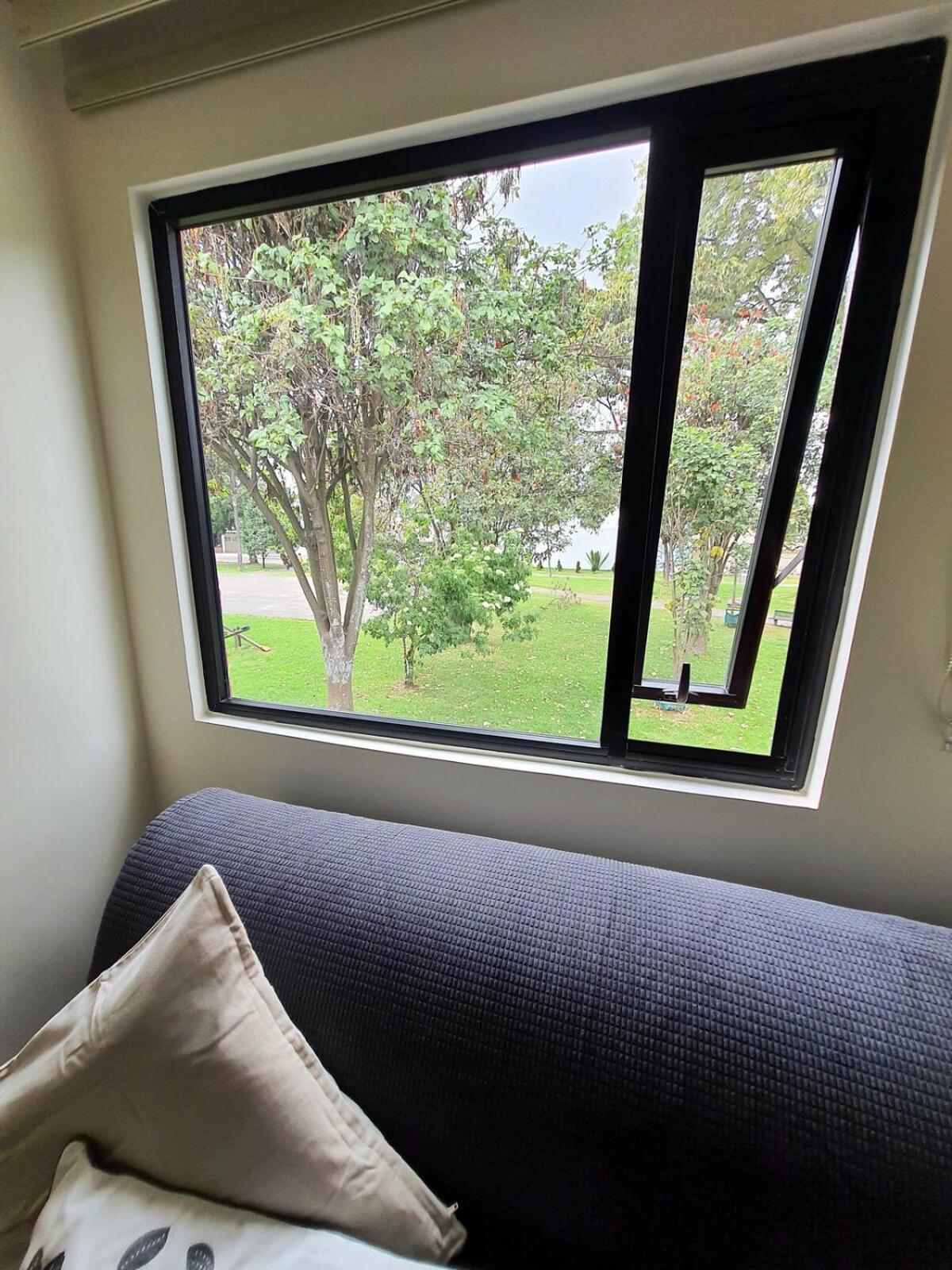 Apartamento Red House, Airport Embassy *