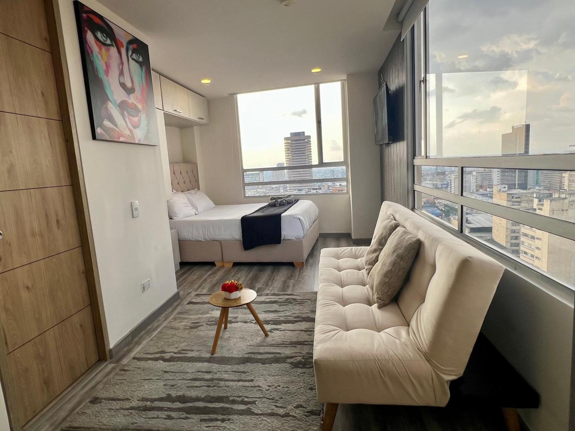Con Terraza 360 Y Coworking En El Centro De Aparthotel
