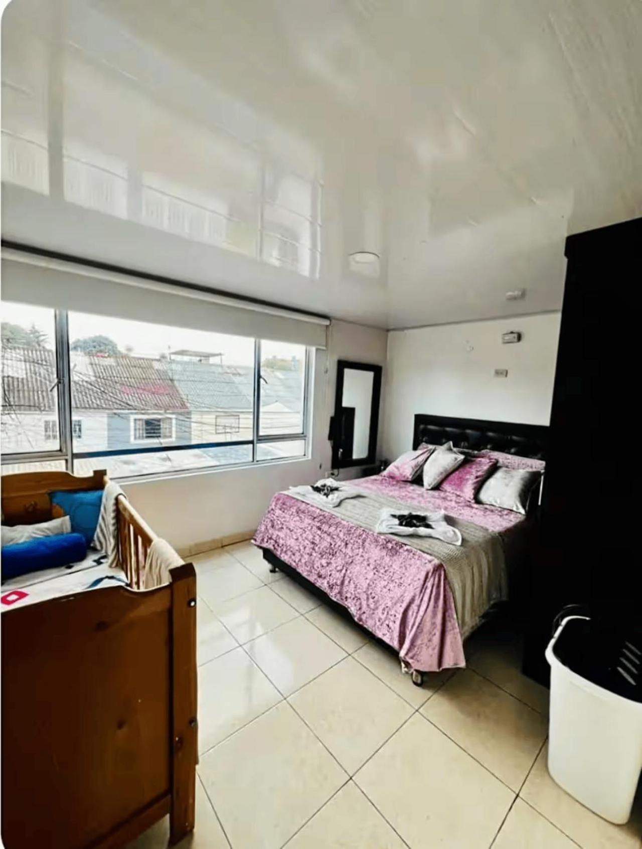 Bed & Breakfast Impresionante Familiar 3er Piso - 06 Personas - El Eden Centro Comercial