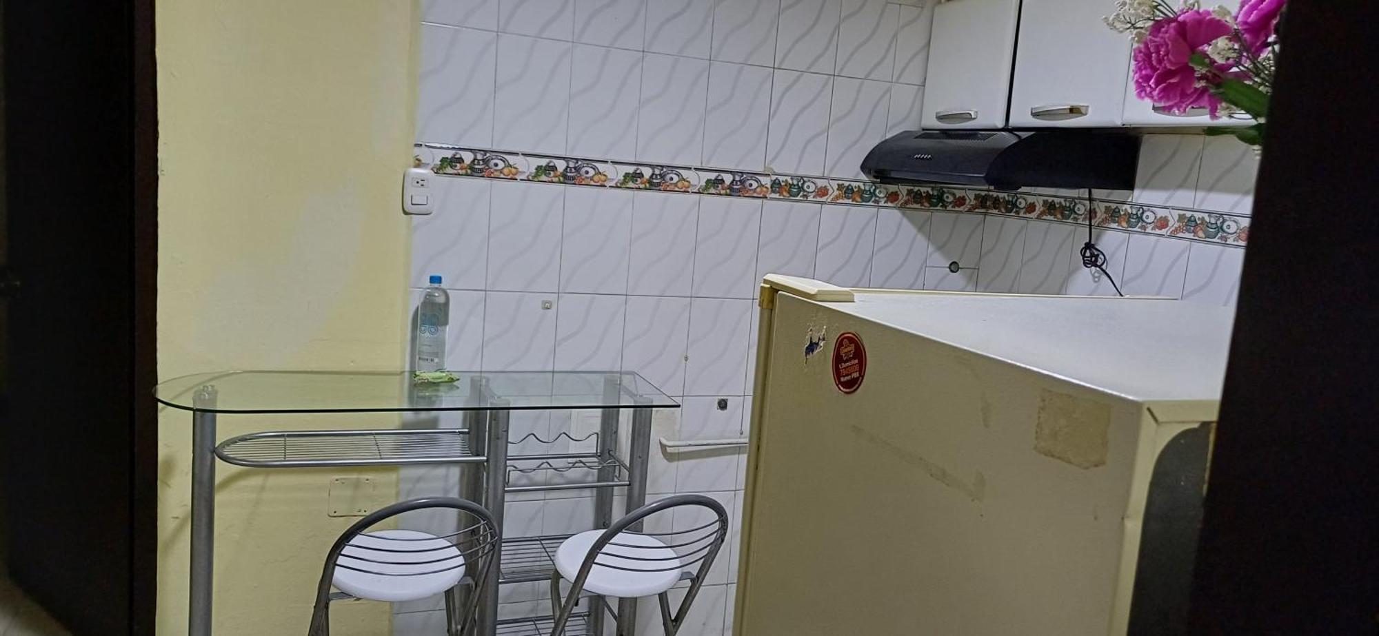 Y Muy Cerca Del Aeropuerto Apartment *