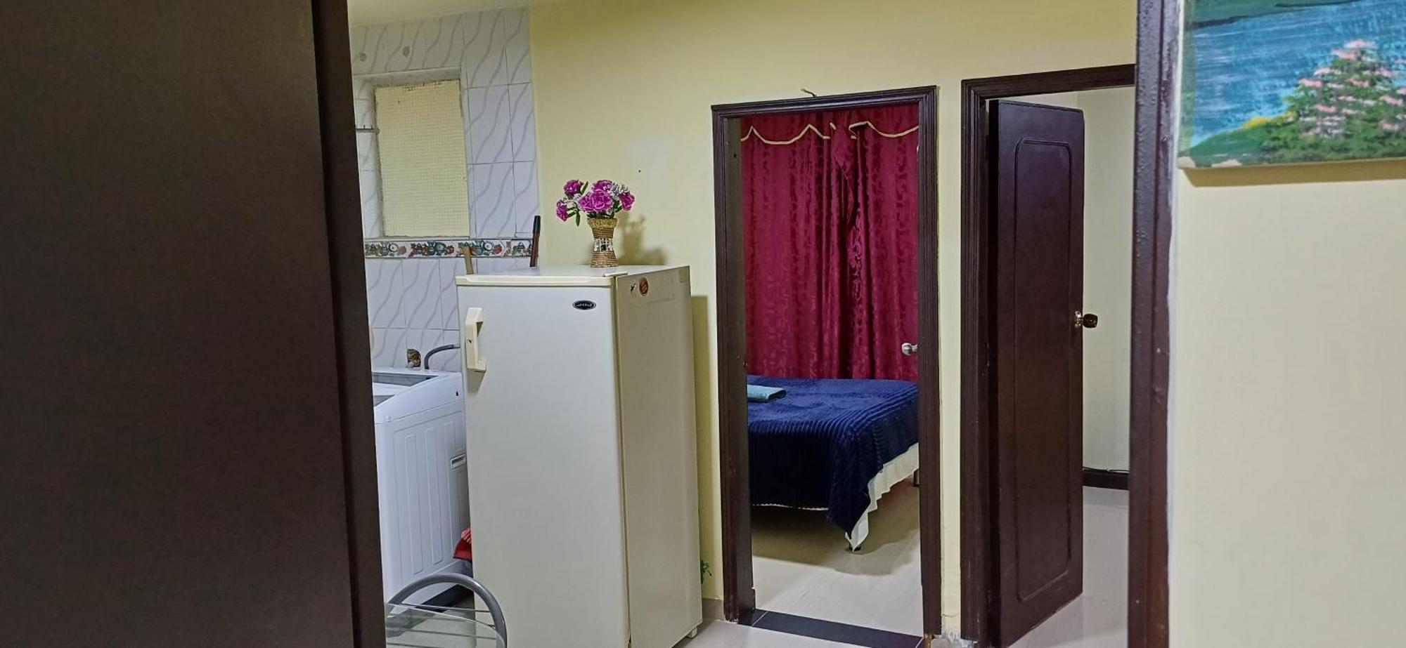 Y Muy Cerca Del Aeropuerto Apartment *