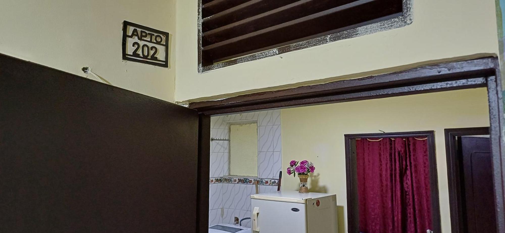 Apartment Y Muy Cerca Del Aeropuerto