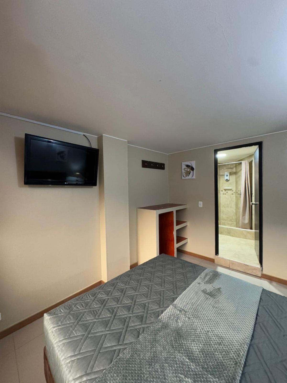Hostelfc Marly Guest house *