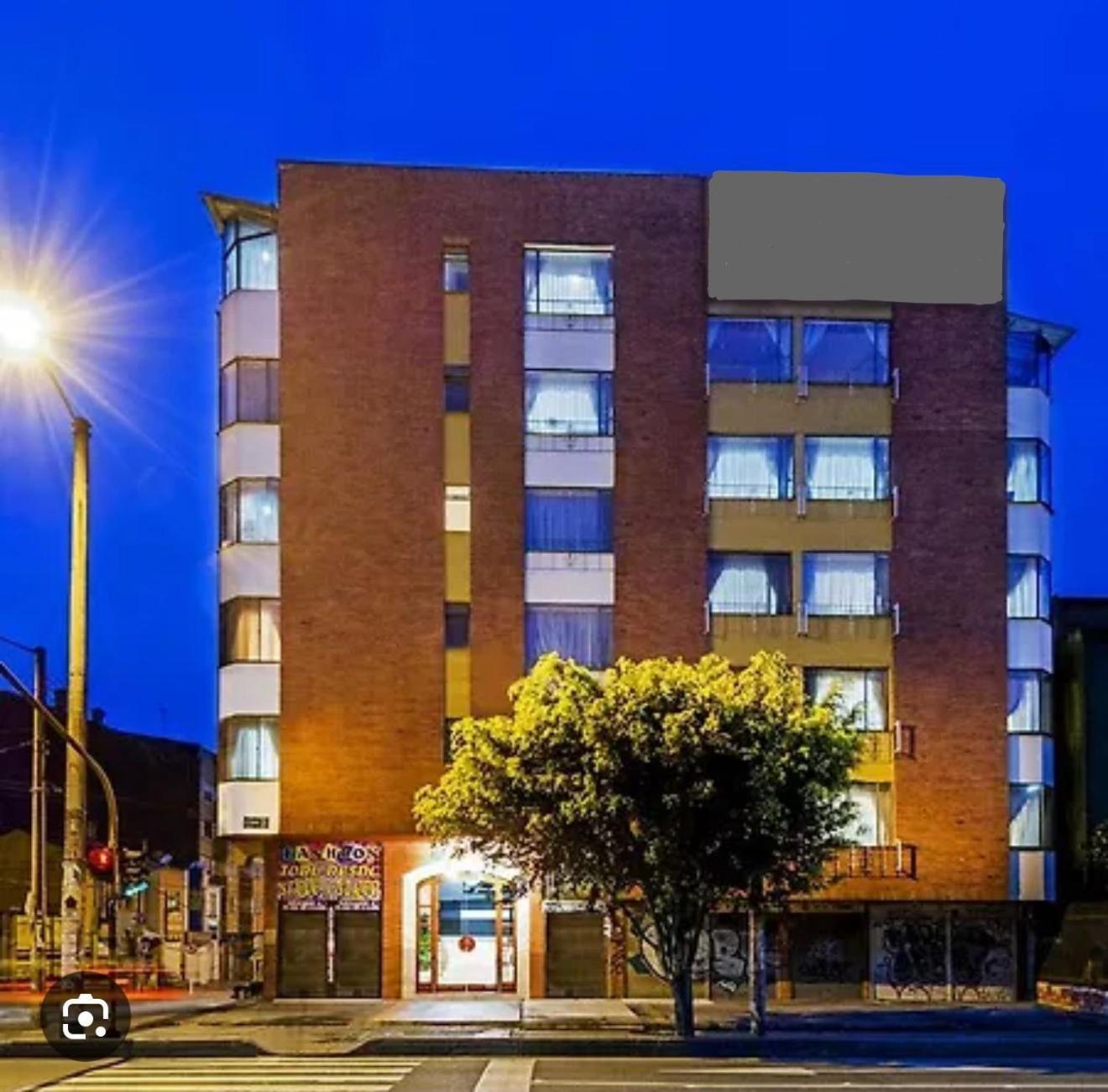 Hostelfc Marly Guest house
