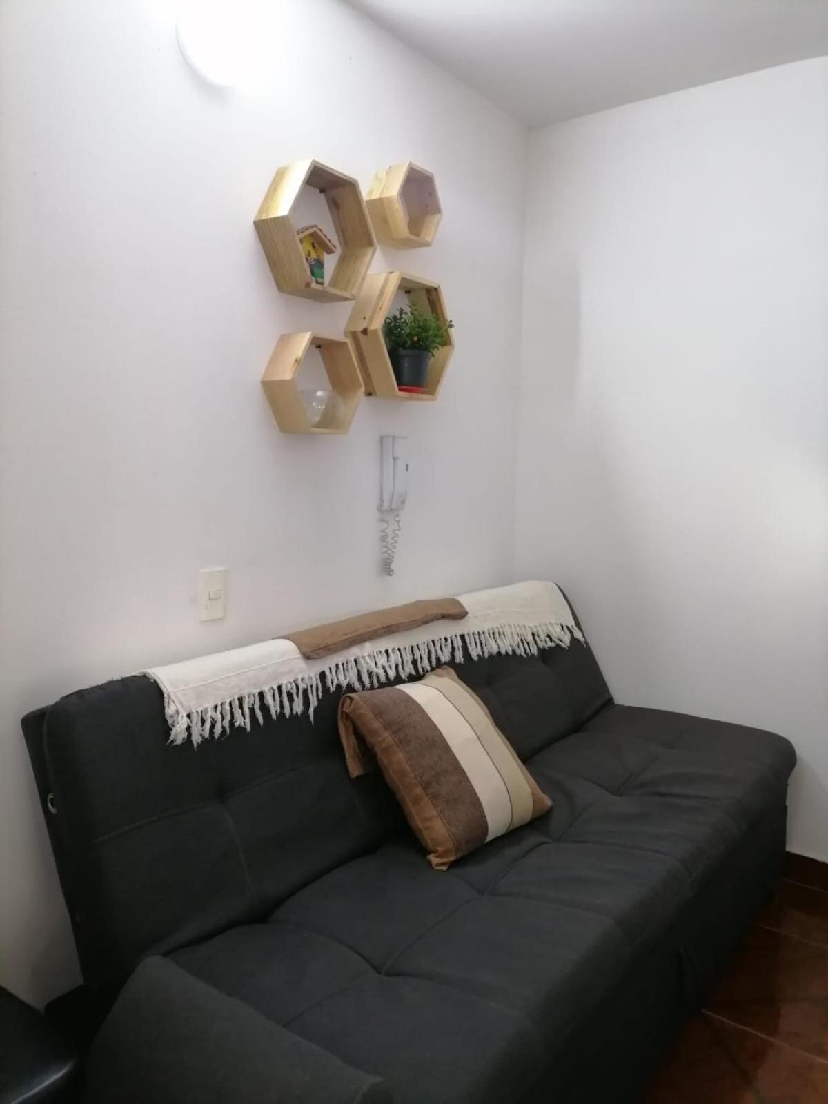 Traveling Refuge Airport El Dorado Apartment