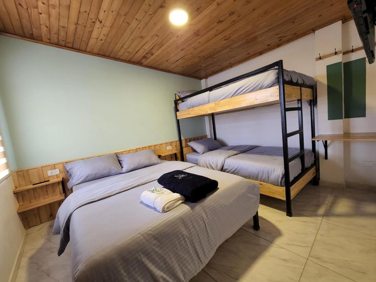 Conexion Y Aparthotel