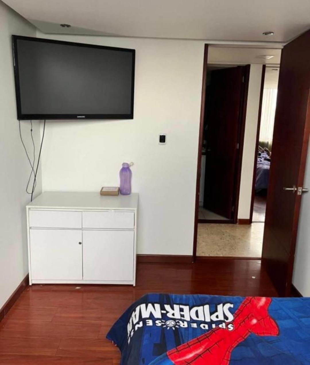 Cerca Al Aeropuerto Homestay