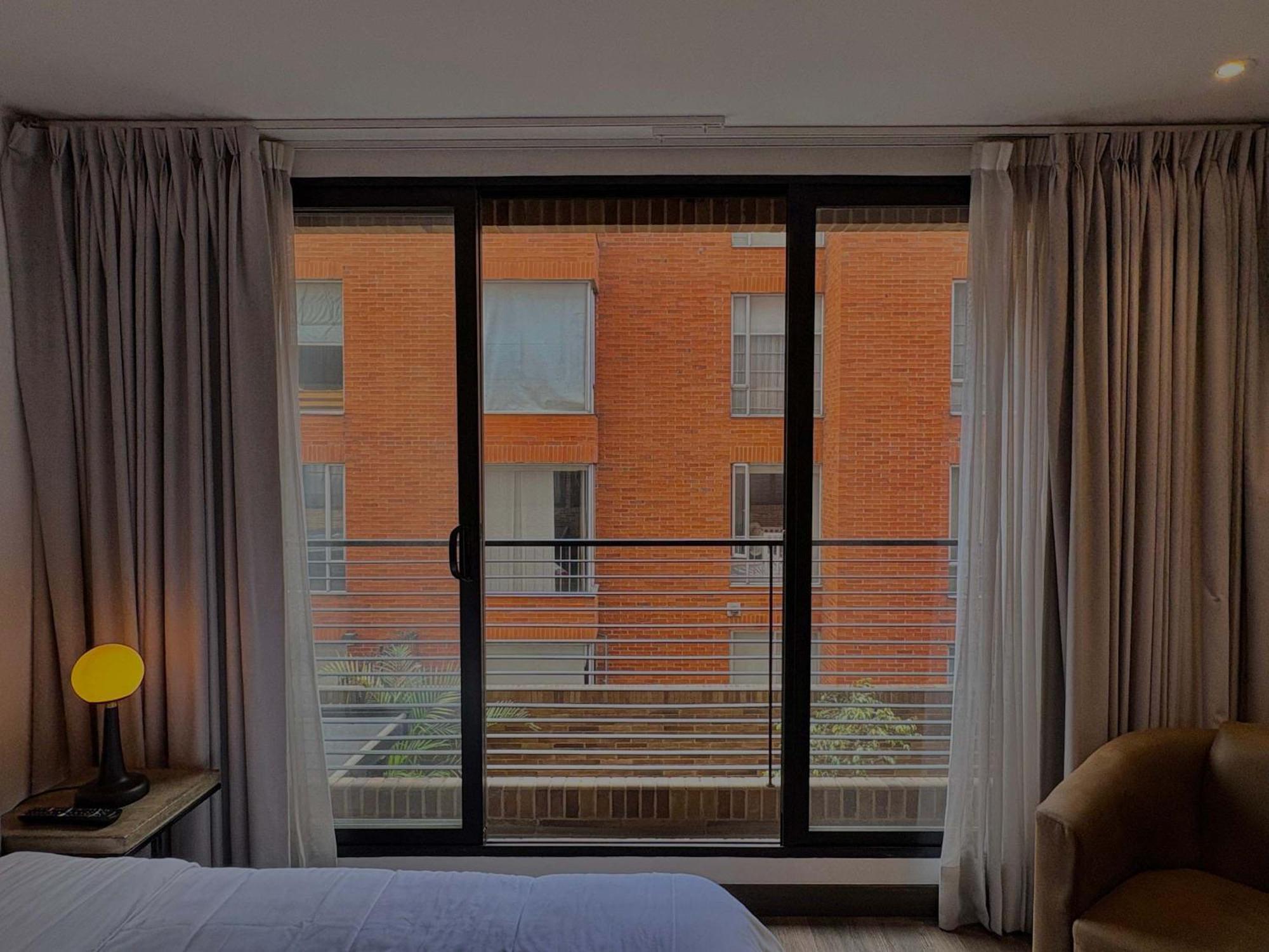 Loft Minimalista De Lujo Con Balcon En Zona Prime Bog - Morph *