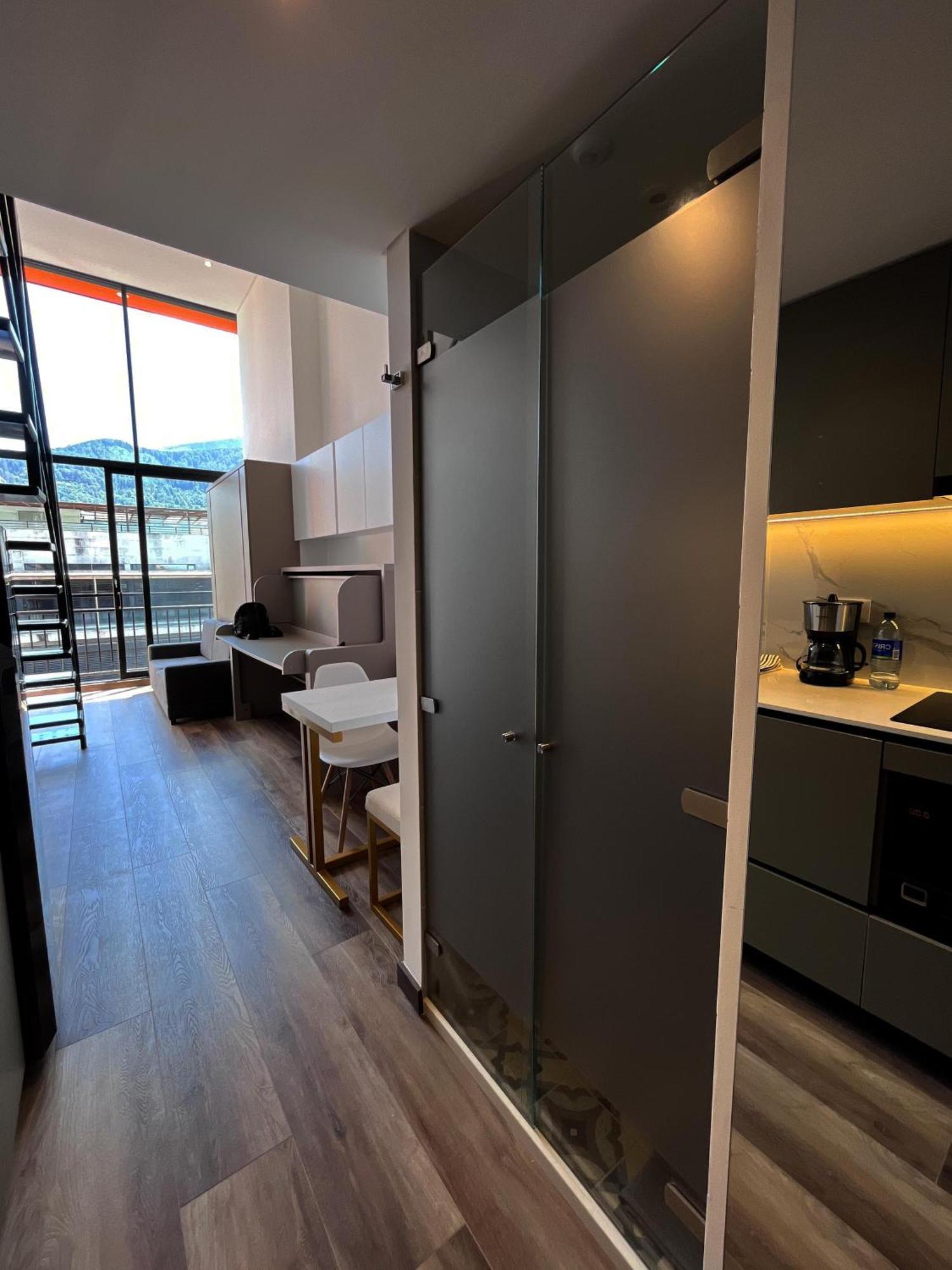 Apartment Duplex Moderno Ideal 7-05 *