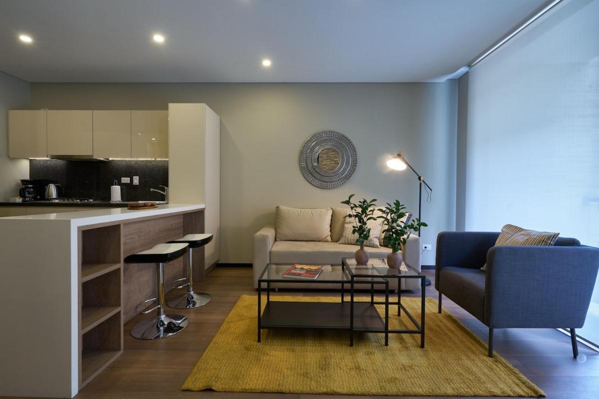 Luxury And Comfort Steps From 93 Park Bogota