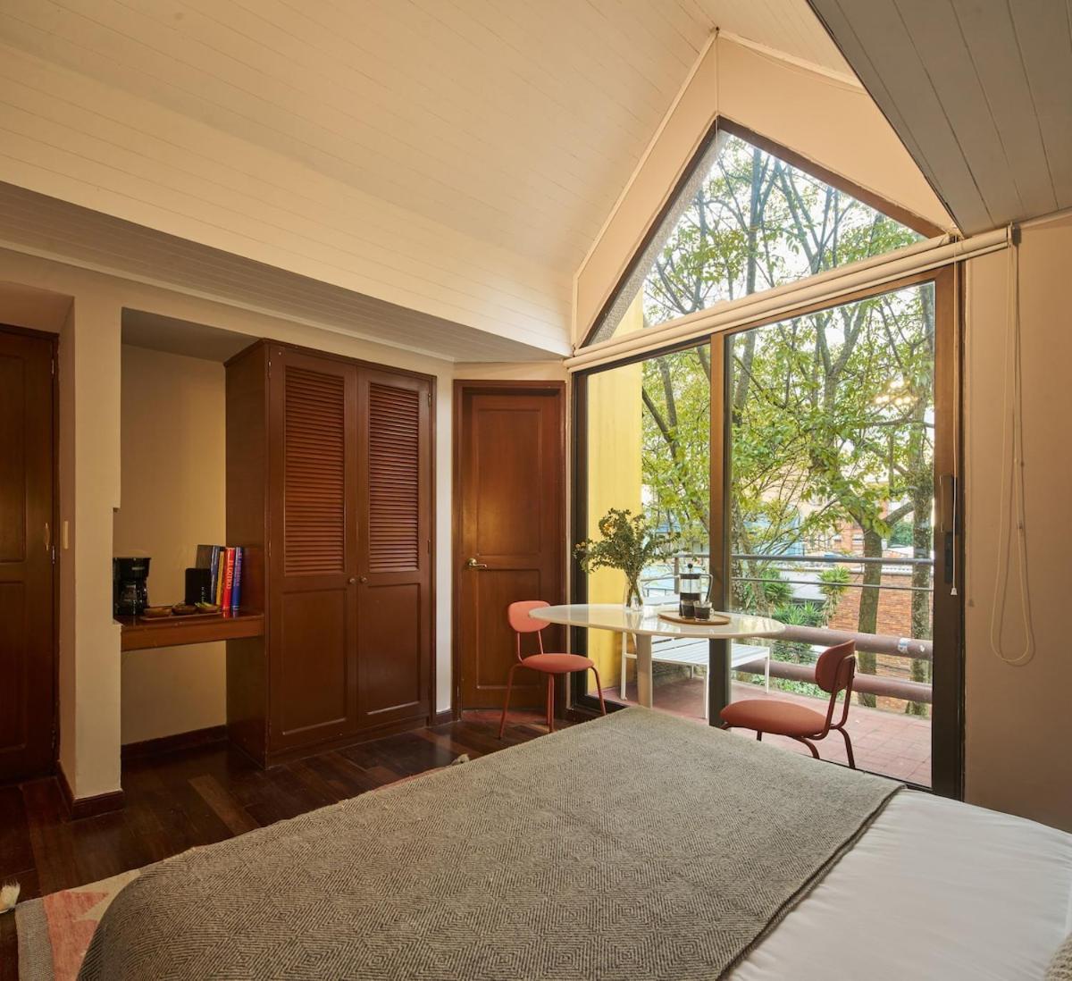 Fresh & Fabulous In The Heart Of Zona G 404 Apartment *