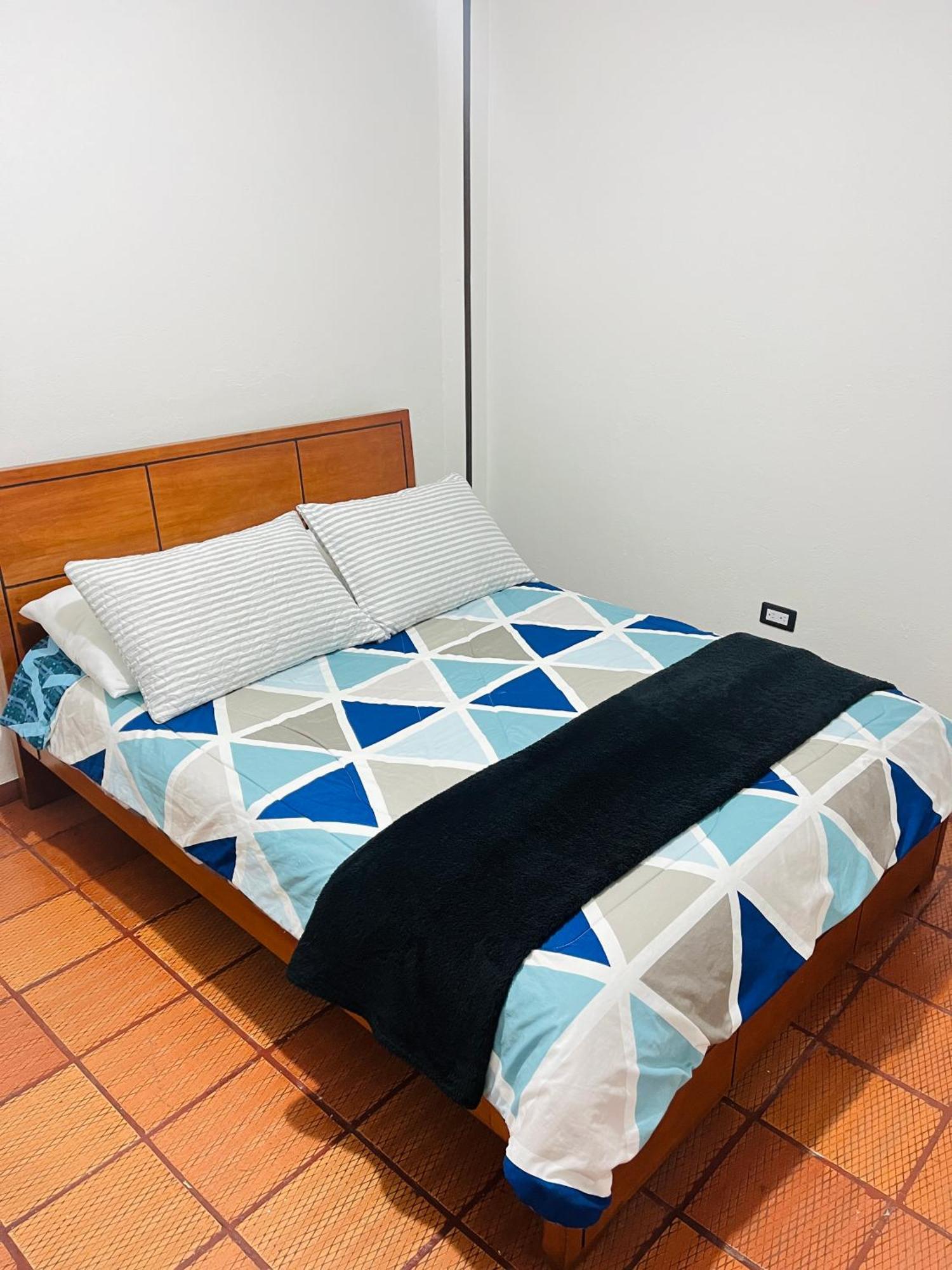Guest house Kings 101 *
