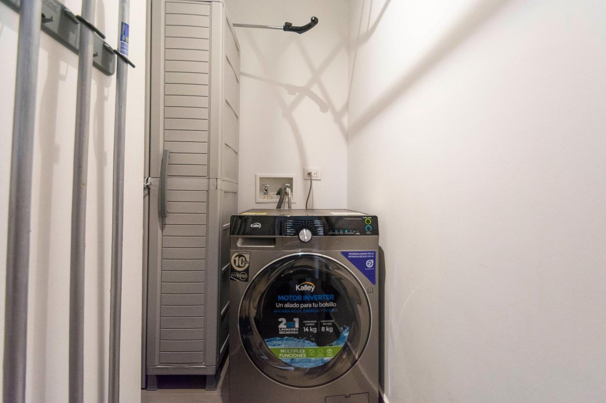 1br 500 Mb Spacious View Pool Sauna Jacuzzi Games Apartment