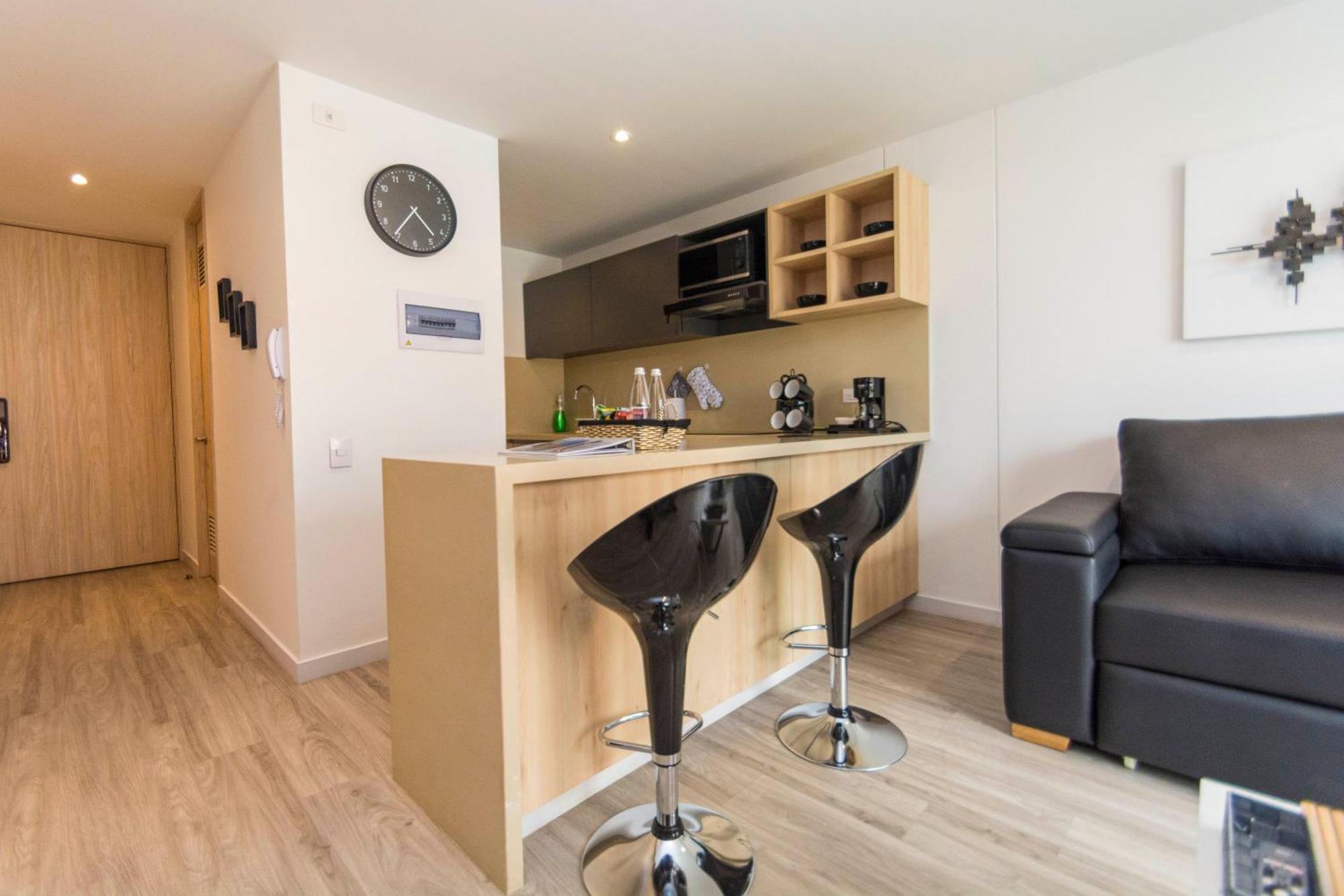 1br 500 Mb Spacious View Pool Sauna Jacuzzi Games Bogota