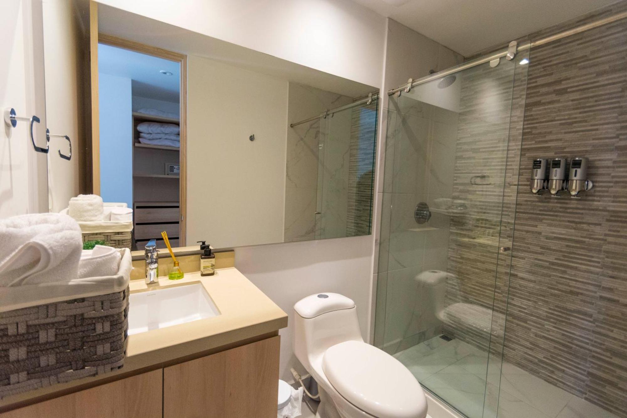 1br 500 Mb Spacious View Pool Sauna Jacuzzi Games