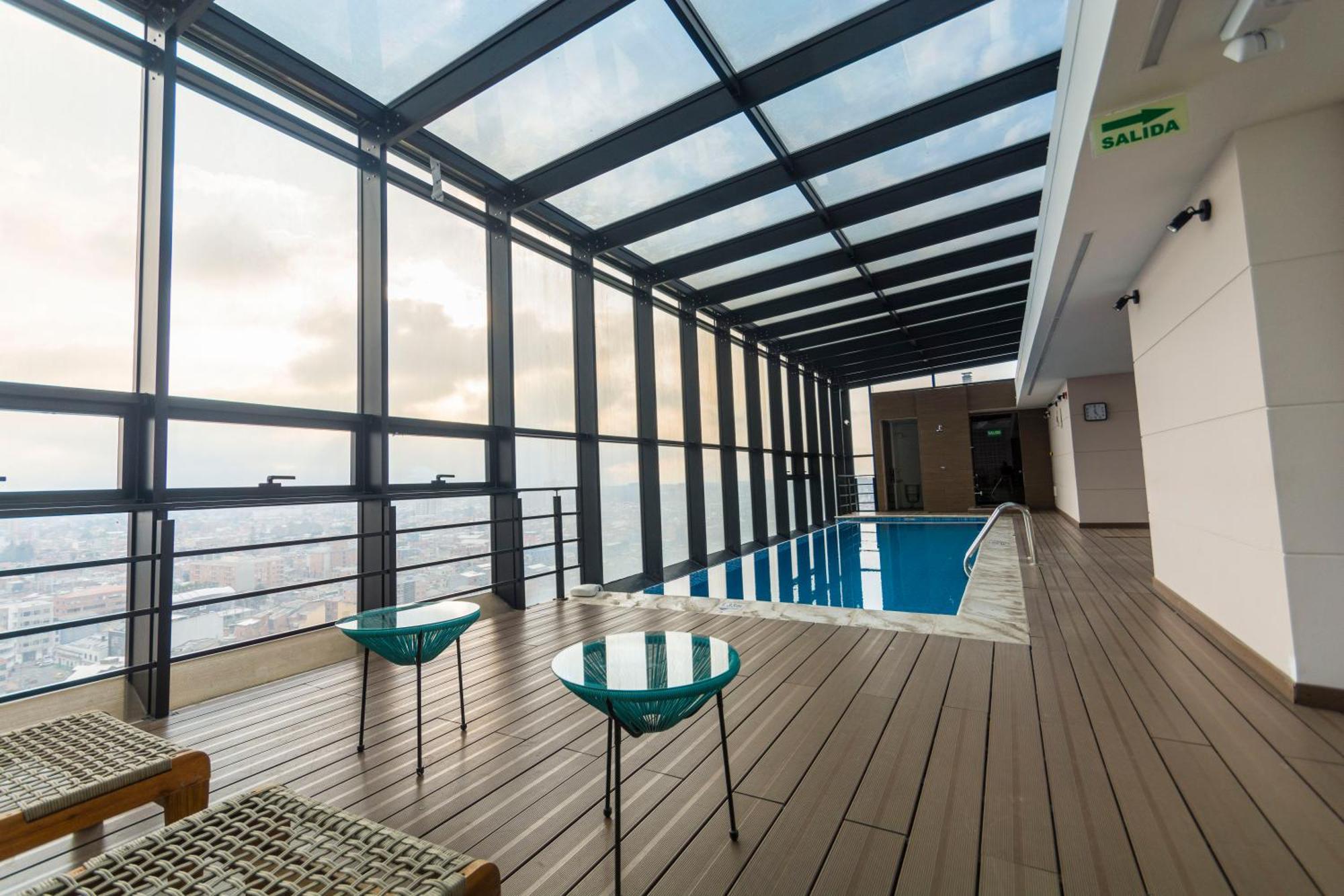 1br 500 Mb Spacious View Pool Sauna Jacuzzi Games Apartment Bogota