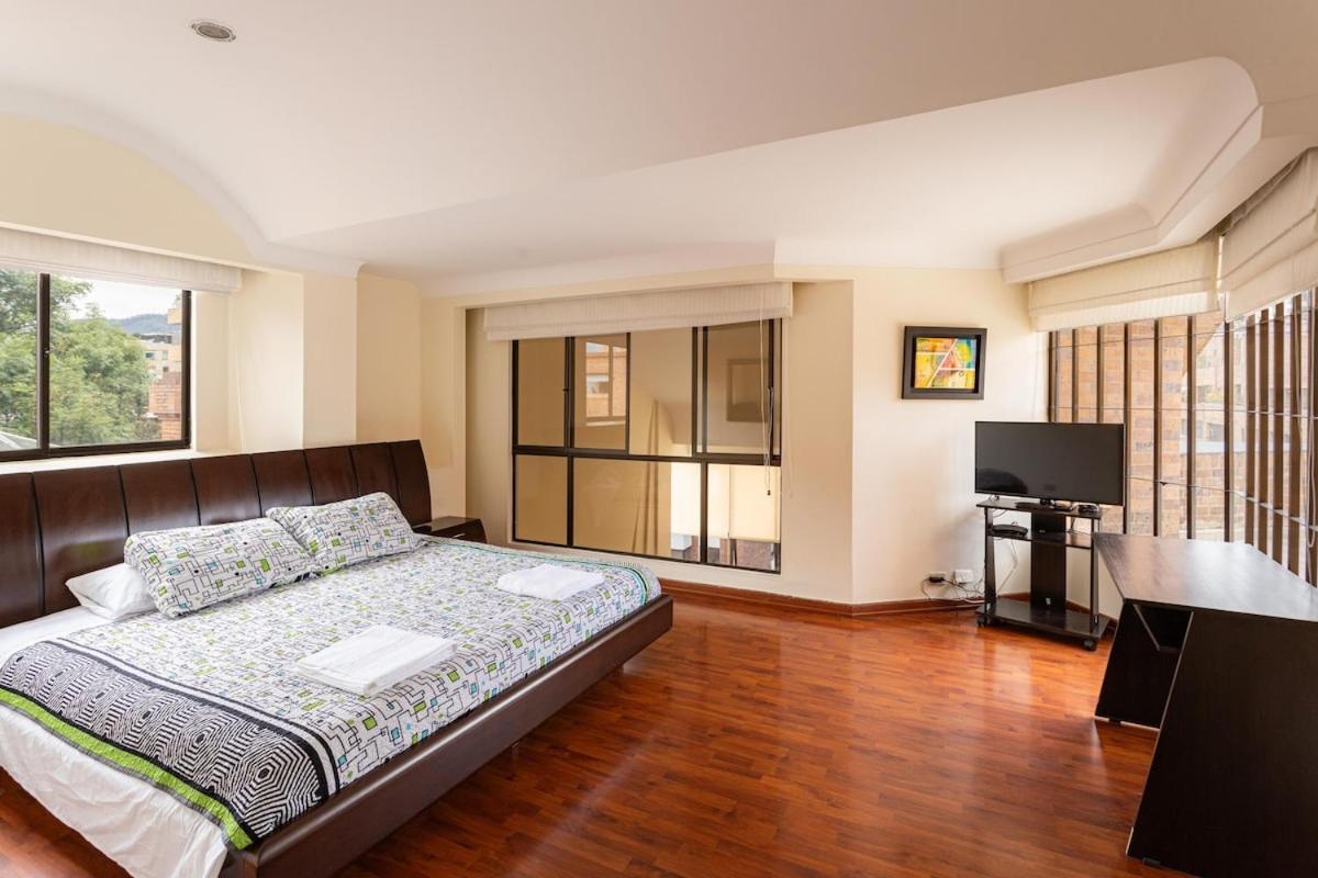 Huge Penthouse In 93's Park * Bogota