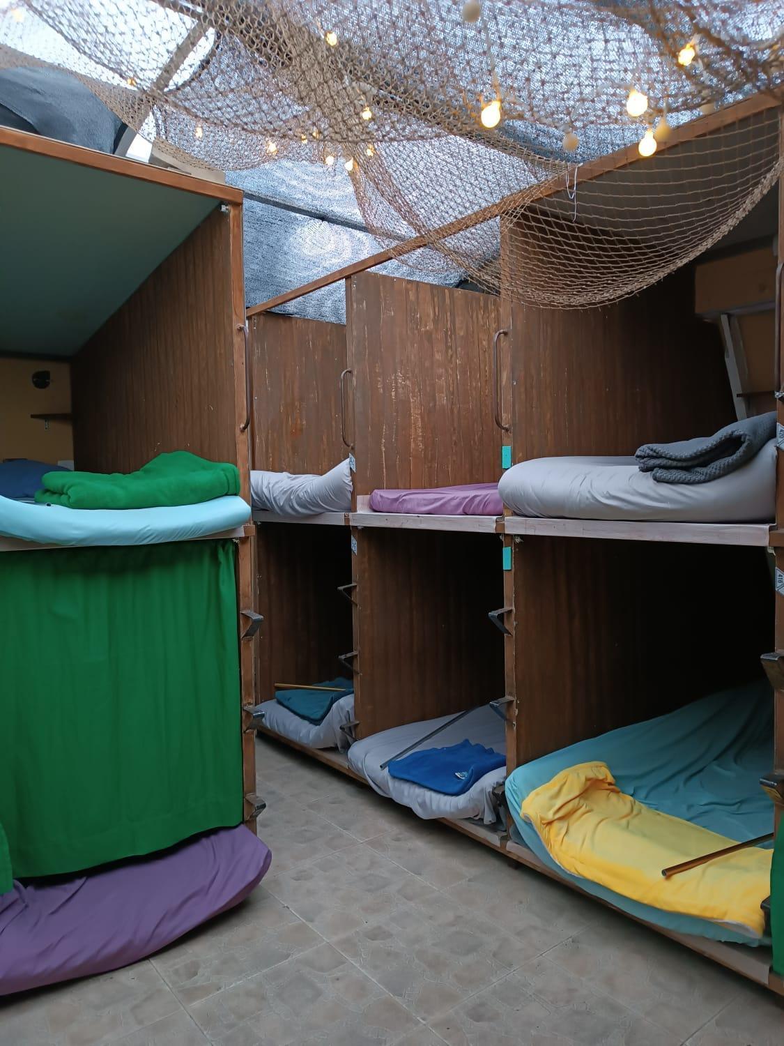 Hostel El Portelli - Solo Extranjeros *