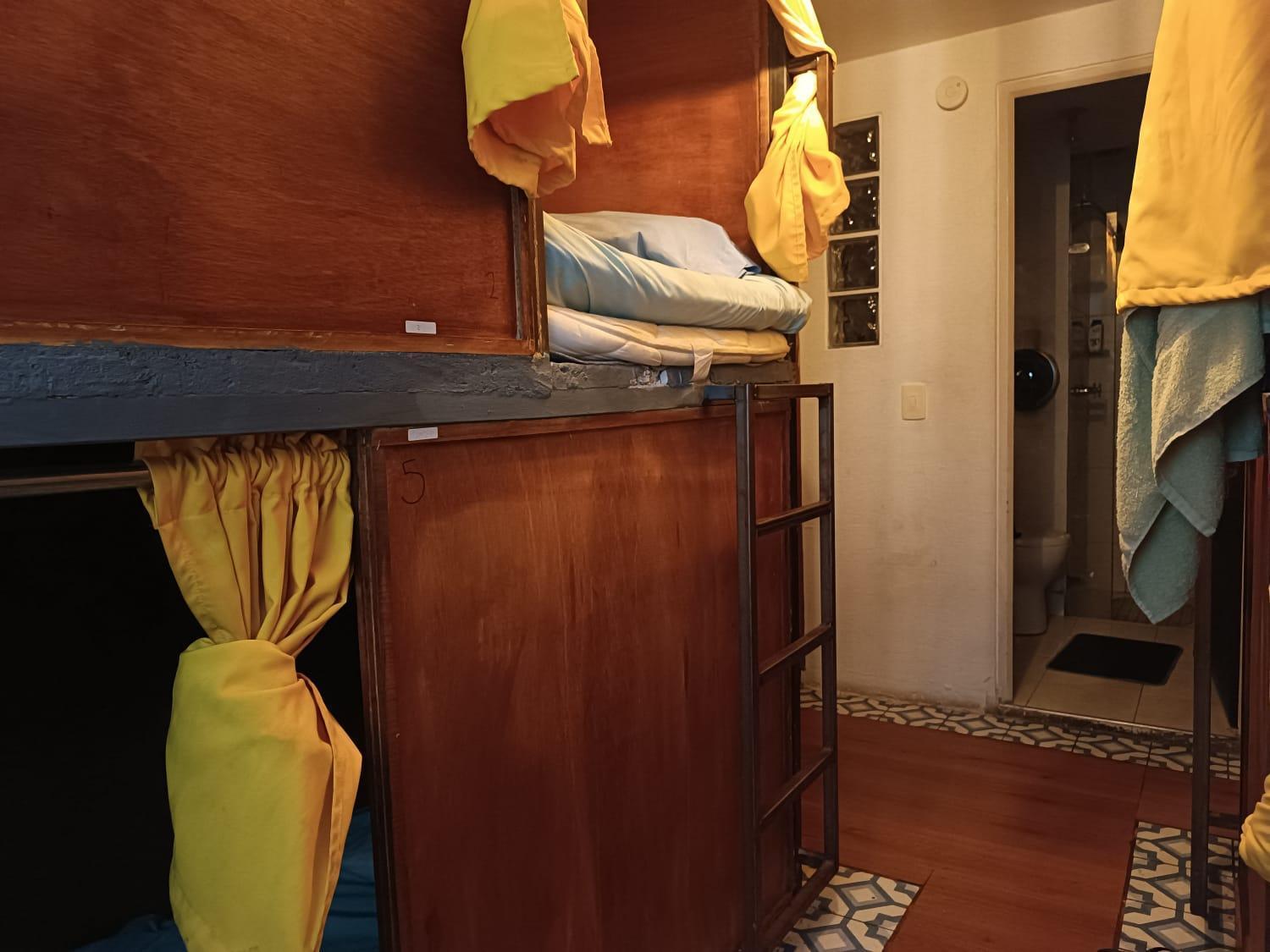 Hostel El Portelli - Solo Extranjeros *