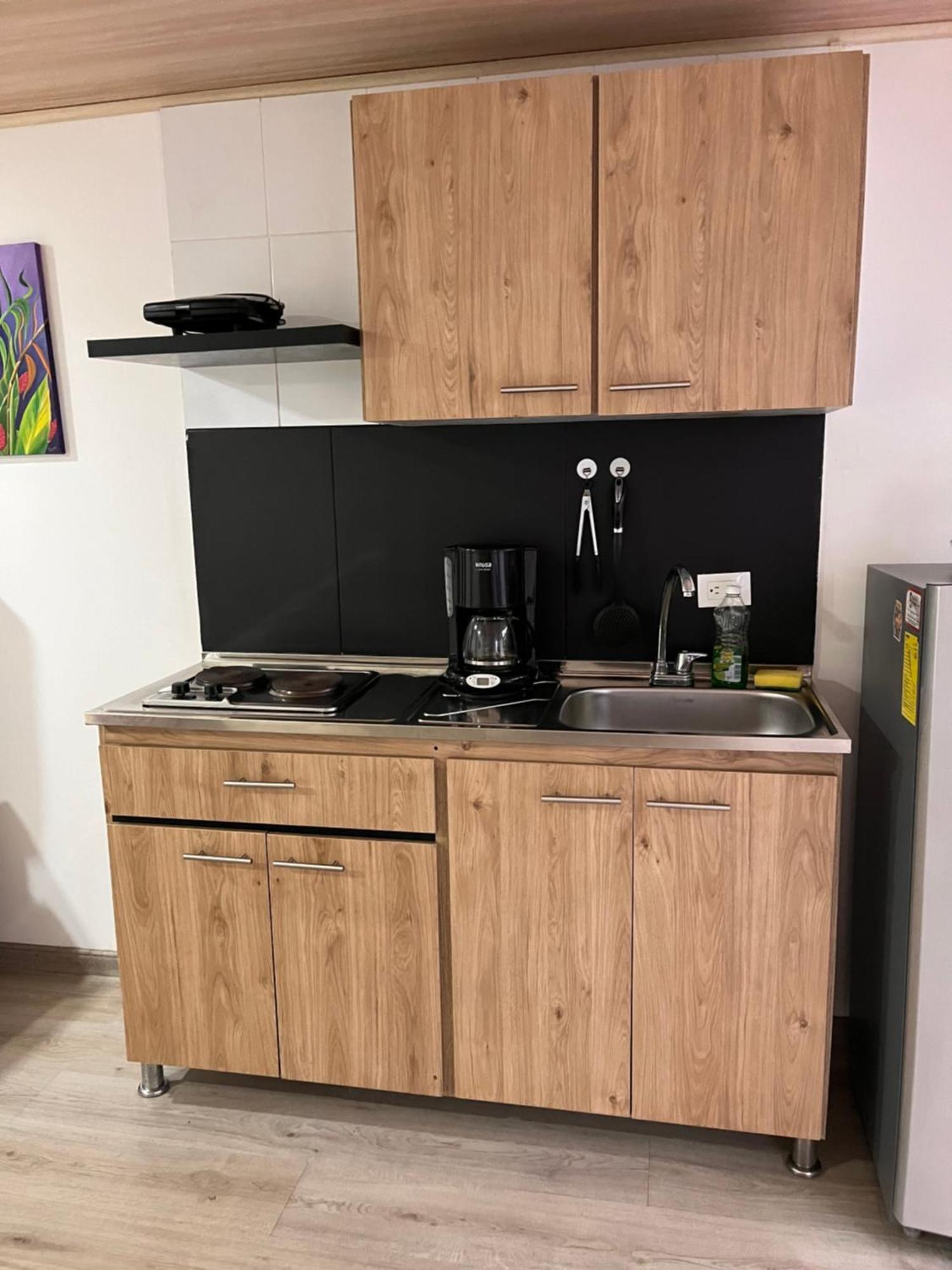 W Living 103 Apartment *