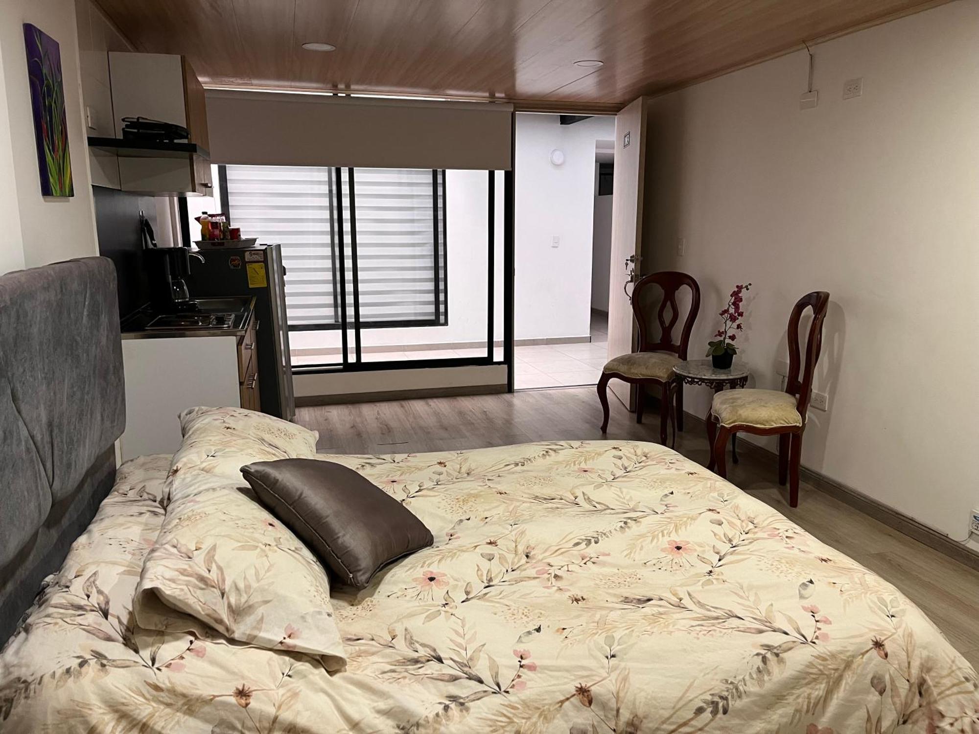 W Living 103 Apartment