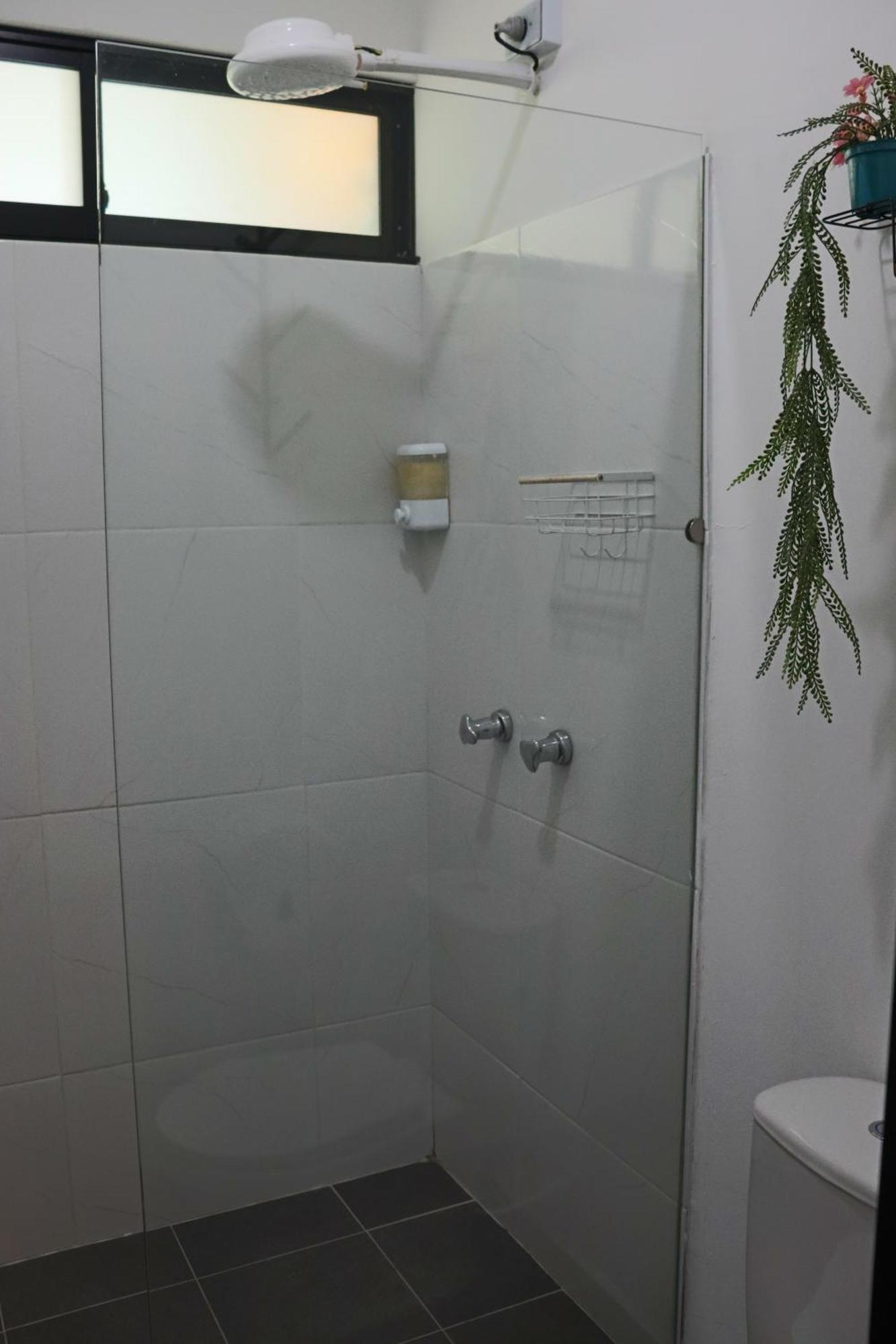 Amari Garzas * Bogota