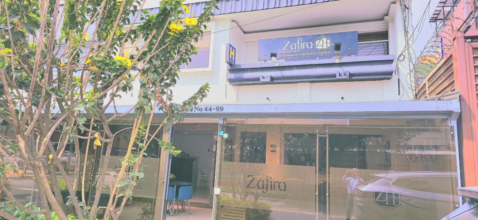 Zafiro Boutique * Bogota
