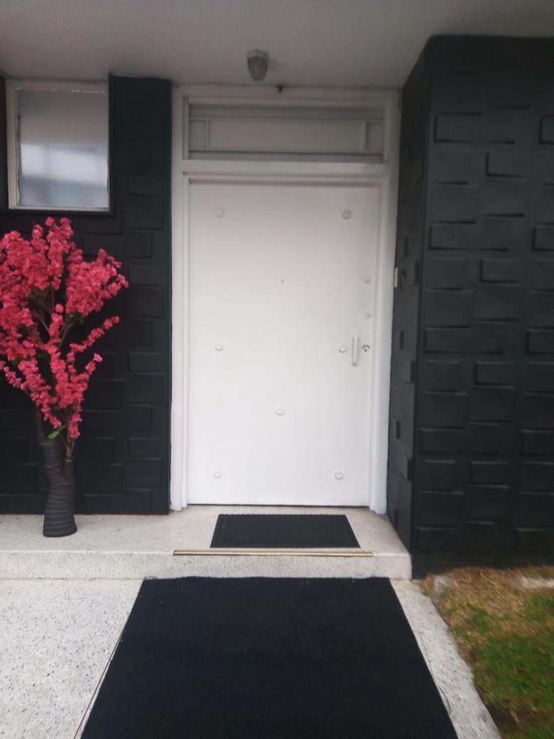 Roma House V- Campin Movistar El Cubo Homestay Bogota