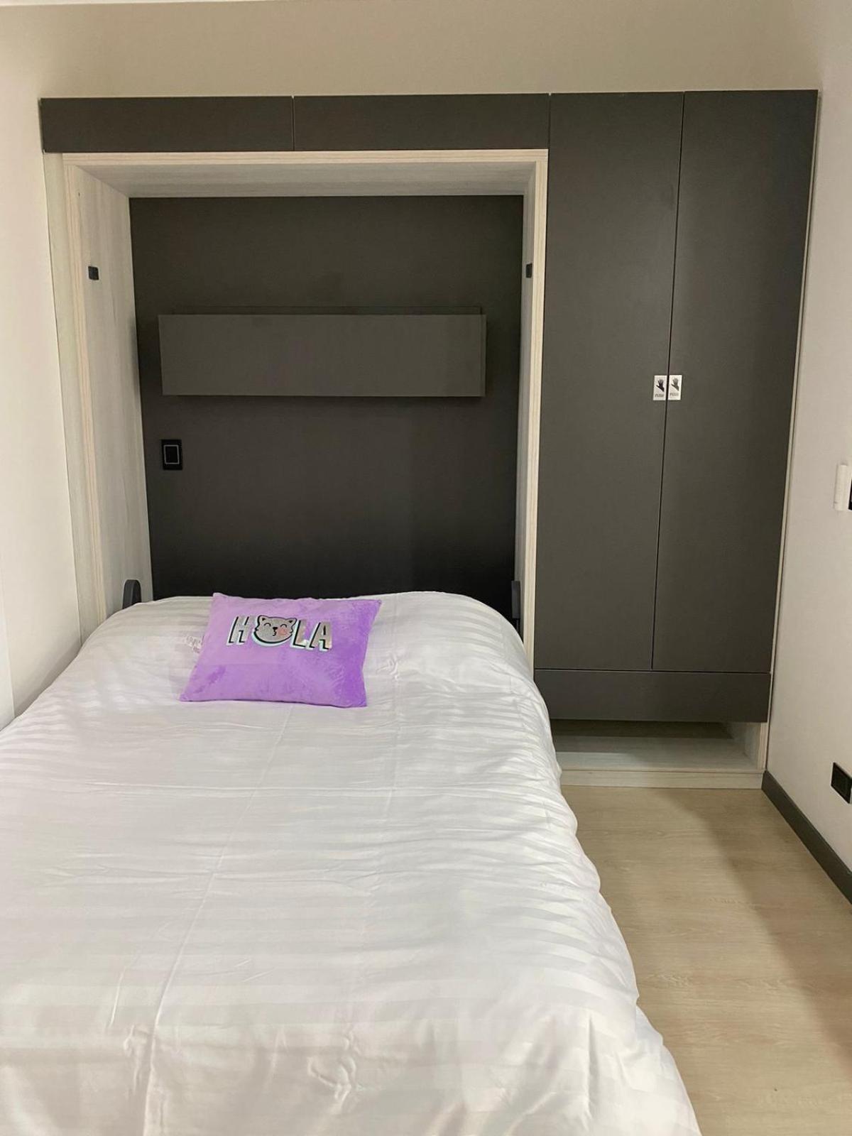 Donde Duerme El Embajador Apartment *