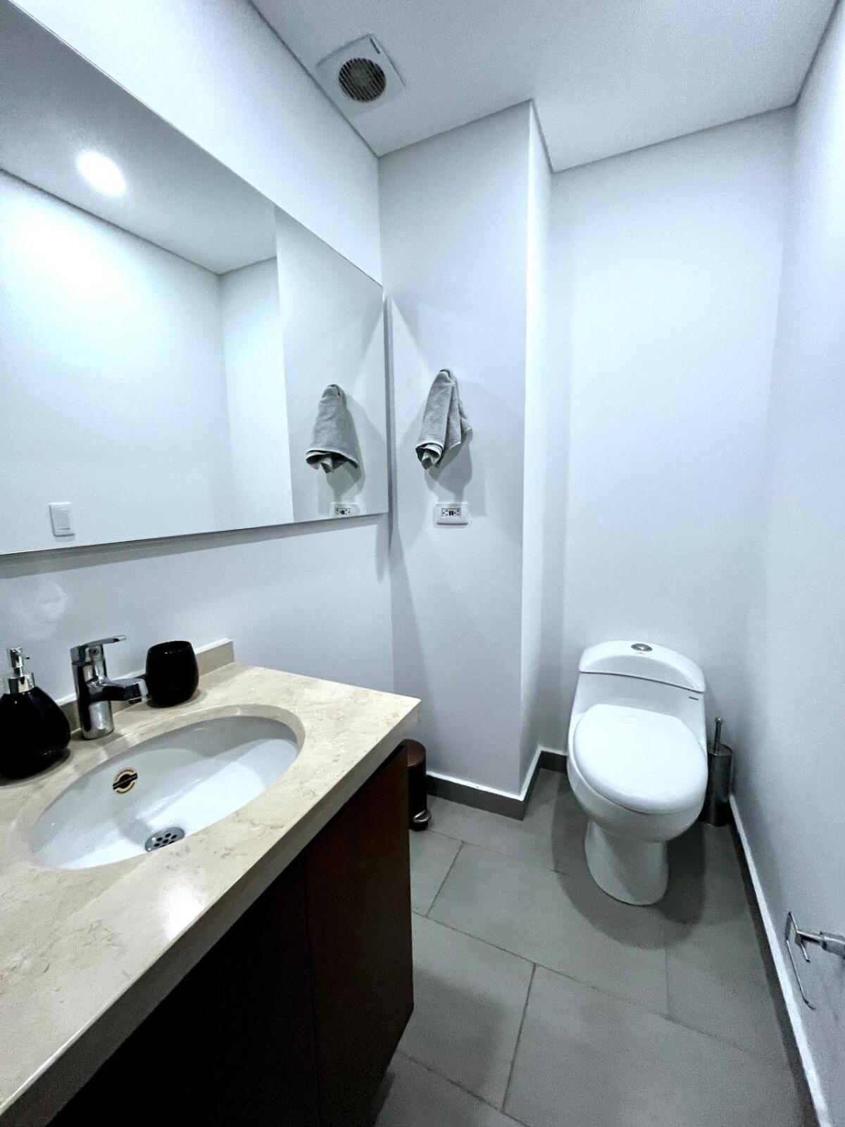 Apartamento Market & Finance Hub