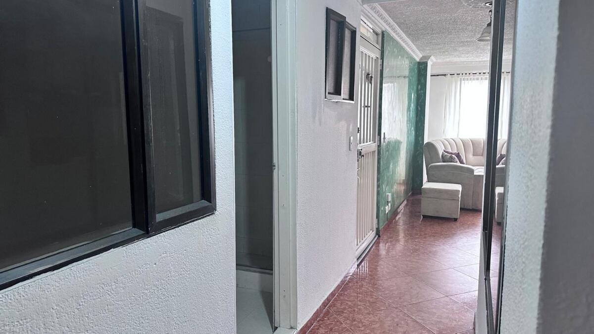 Embajada Americana, Wifi Gratis *