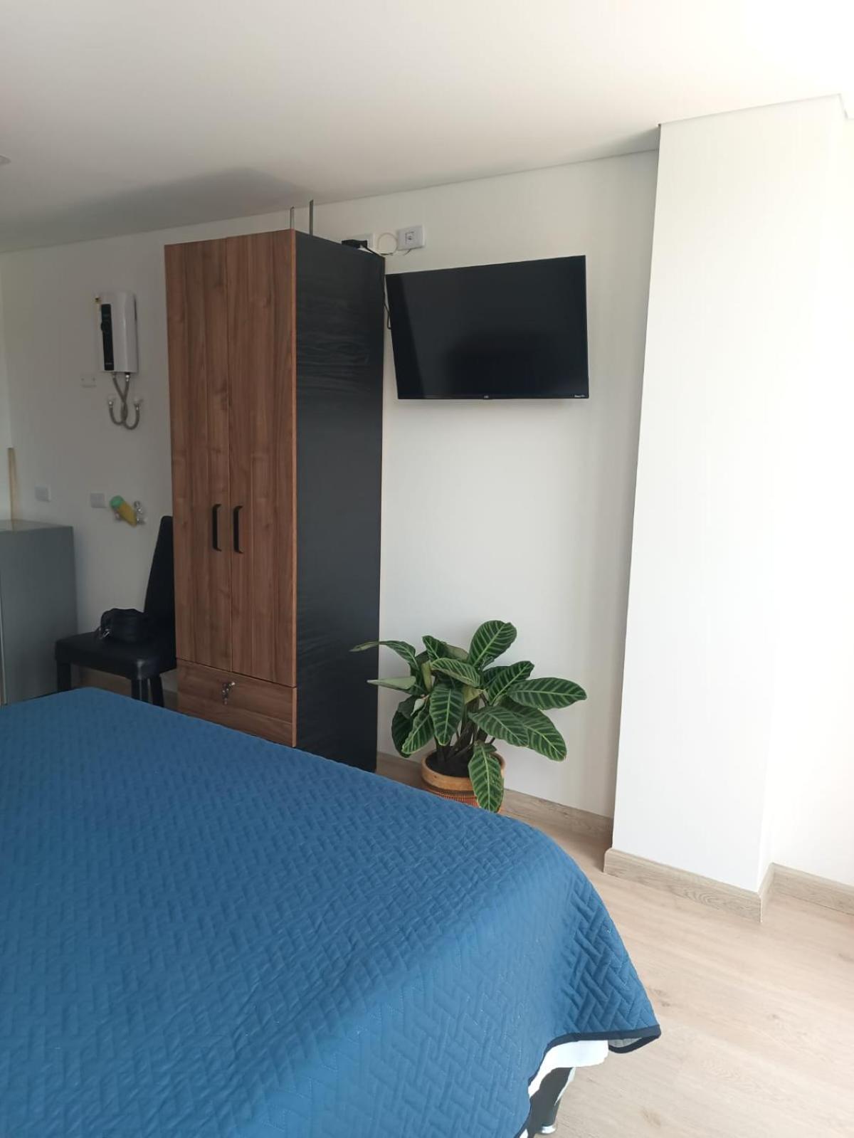 Loft Quiet Near The Airport Apartment