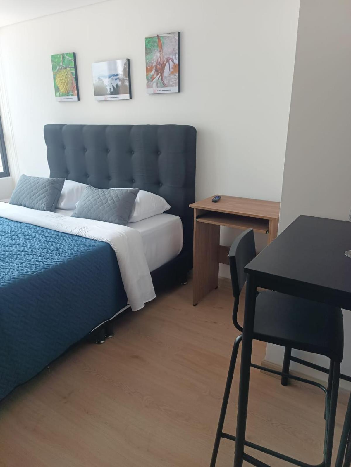 Loft Quiet Near The Airport Bogota