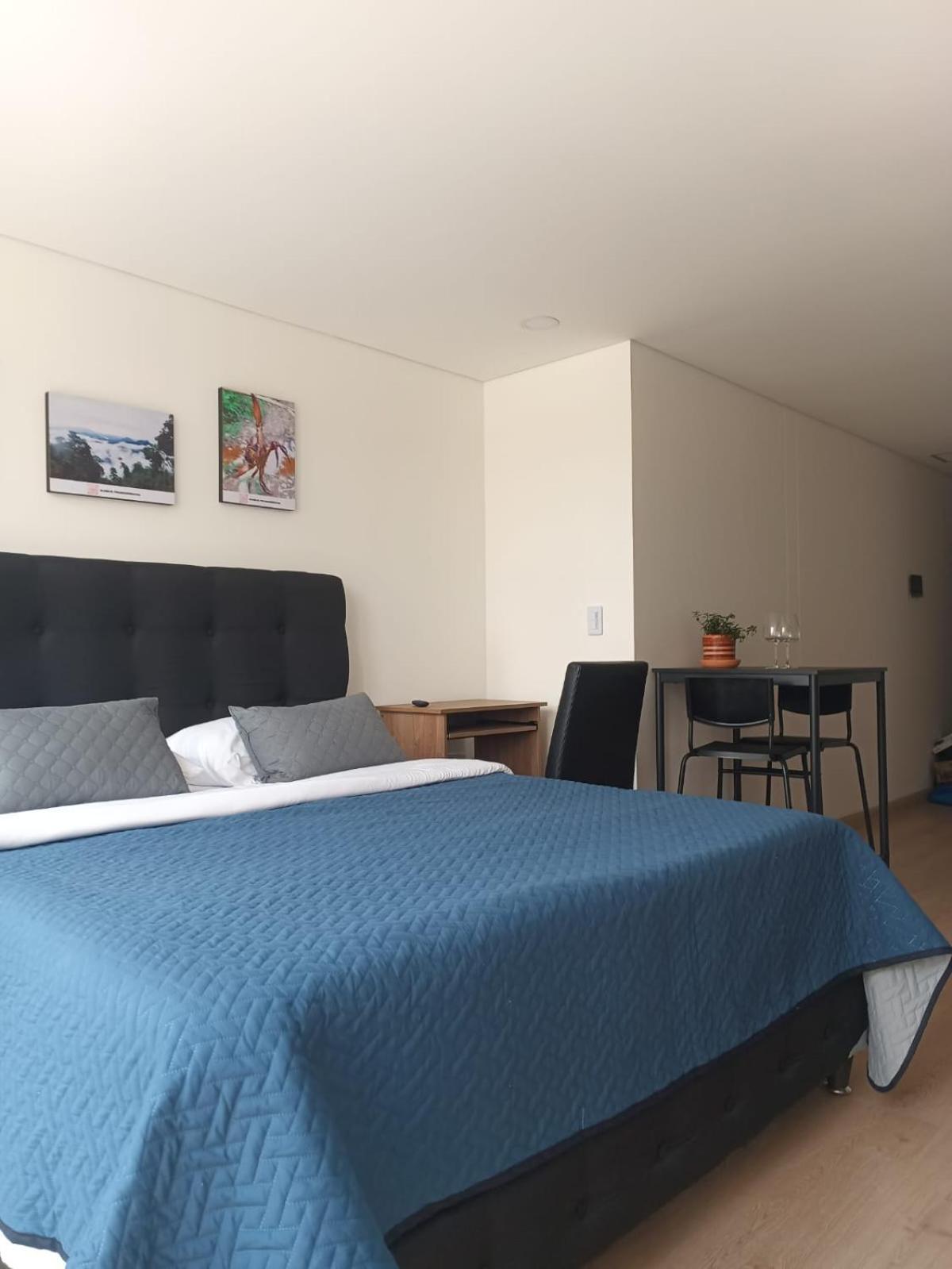Loft Quiet Near The Airport Bogota