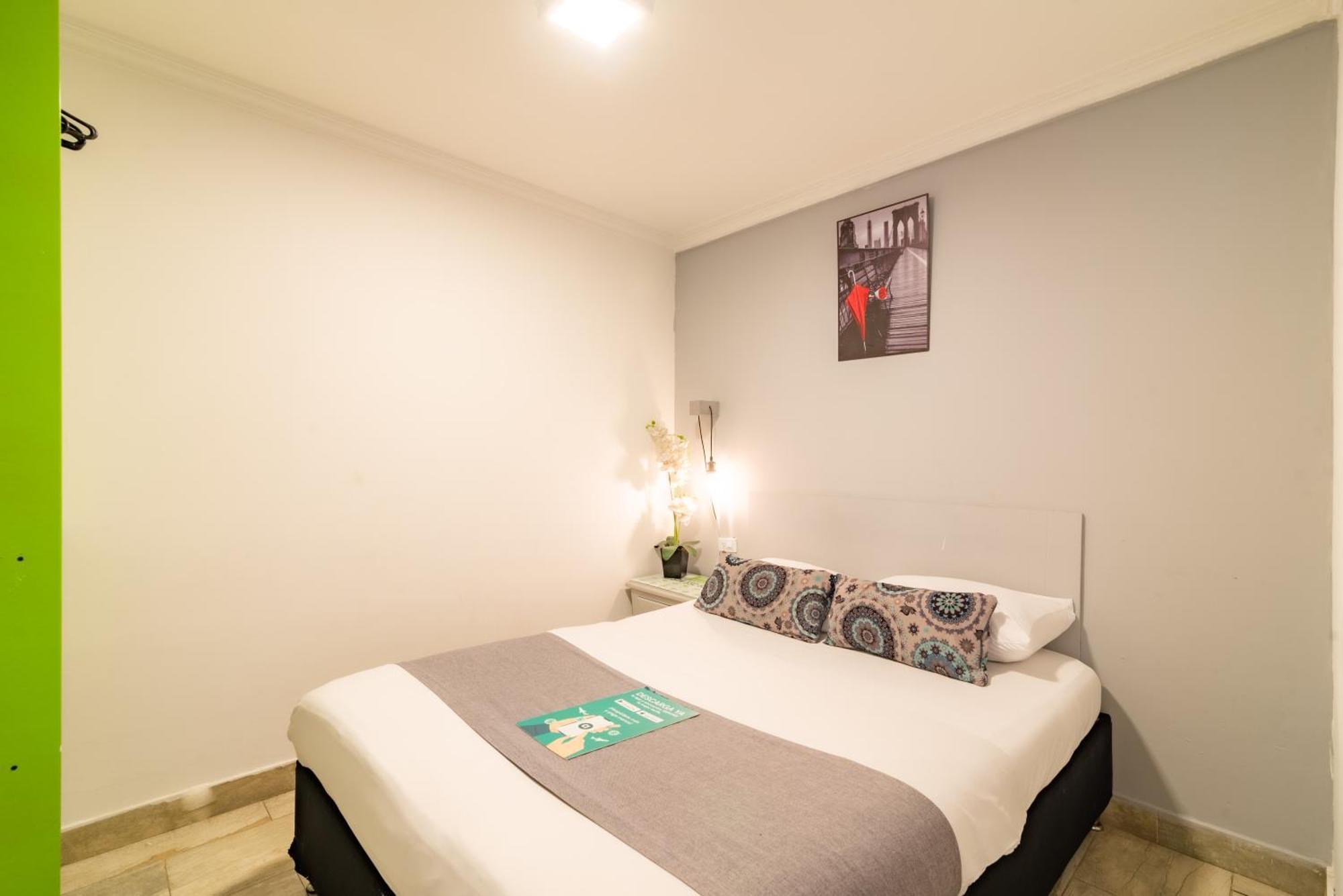 Hotel Elegant Suite Hotel 2*