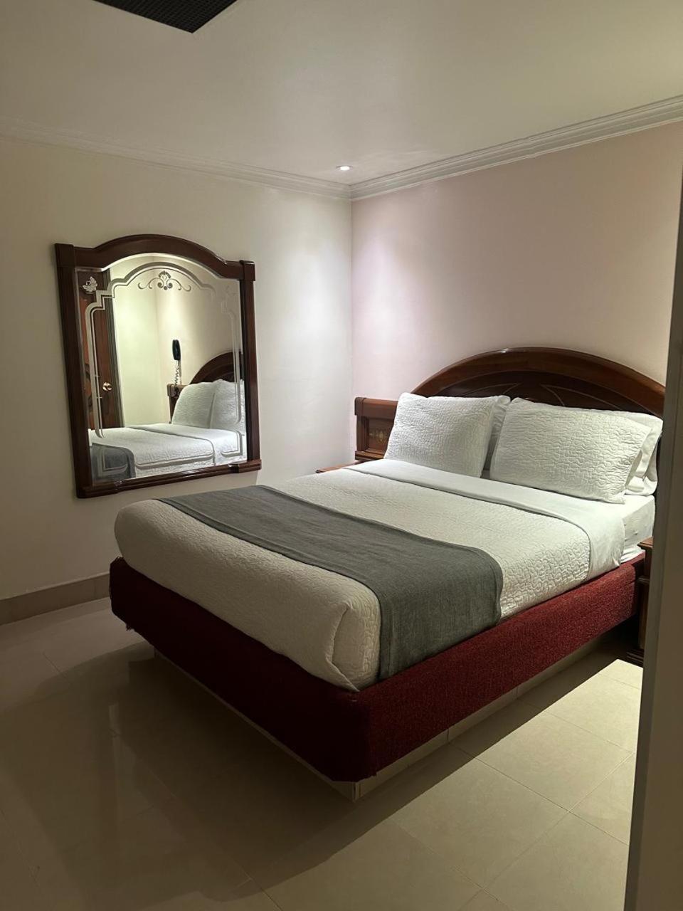 Lavid Palacio Real 3*