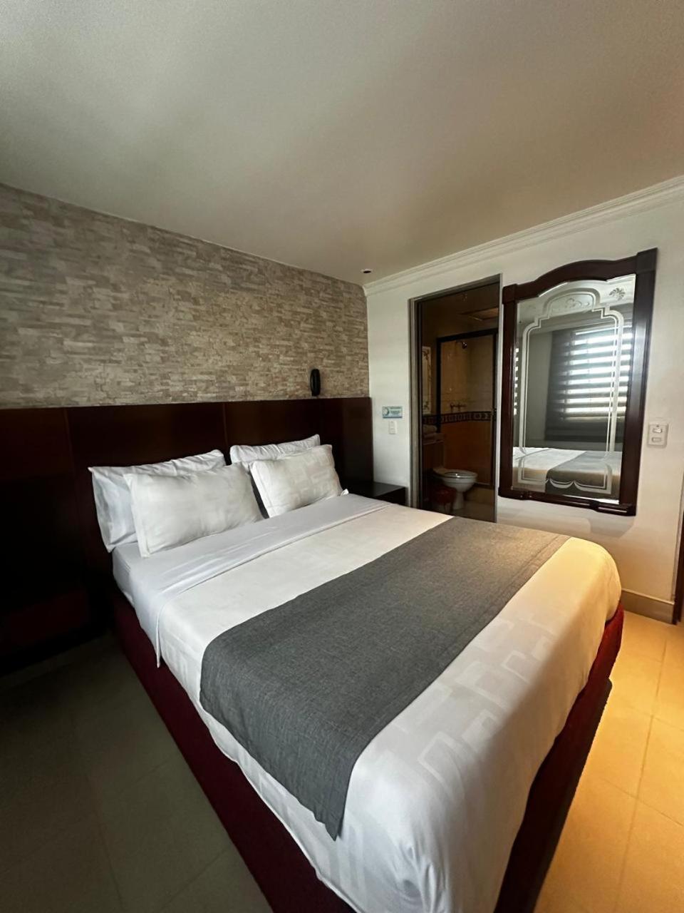 Lavid Palacio Real 3* Bogota