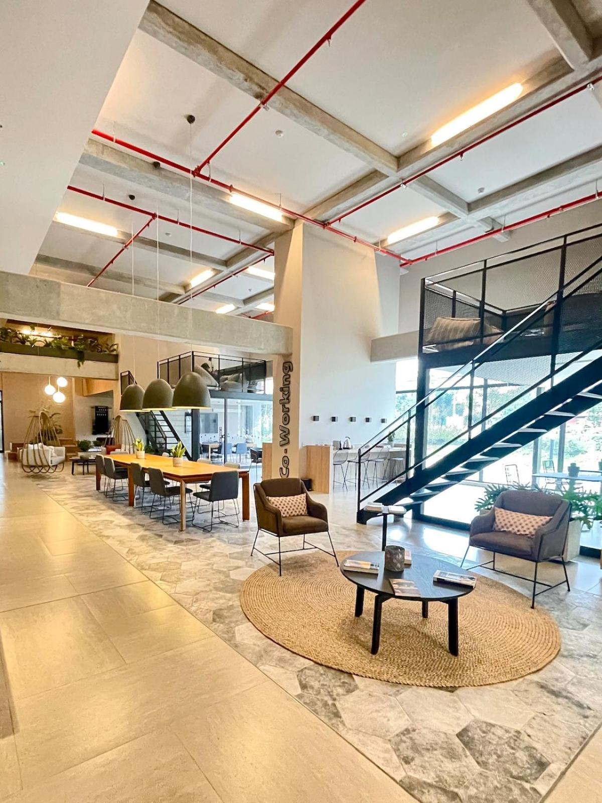 Apartment Modern With Terrace In Event Sector *