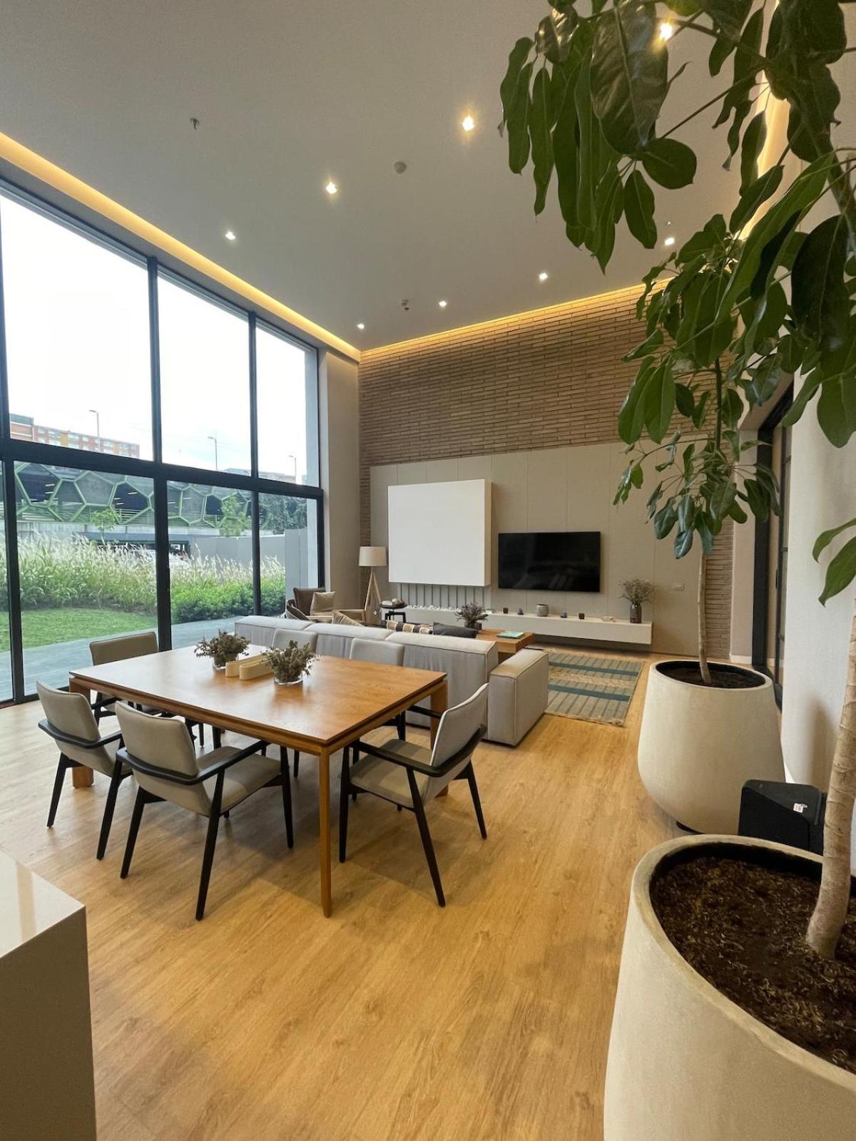 Modern With Terrace In Event Sector Apartment Bogota