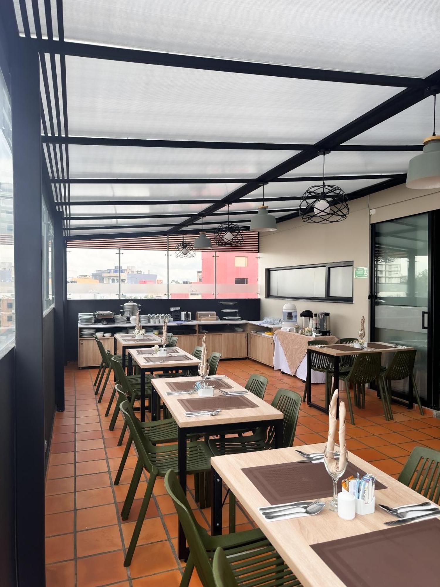 Hotel Wlh Gold Bogota