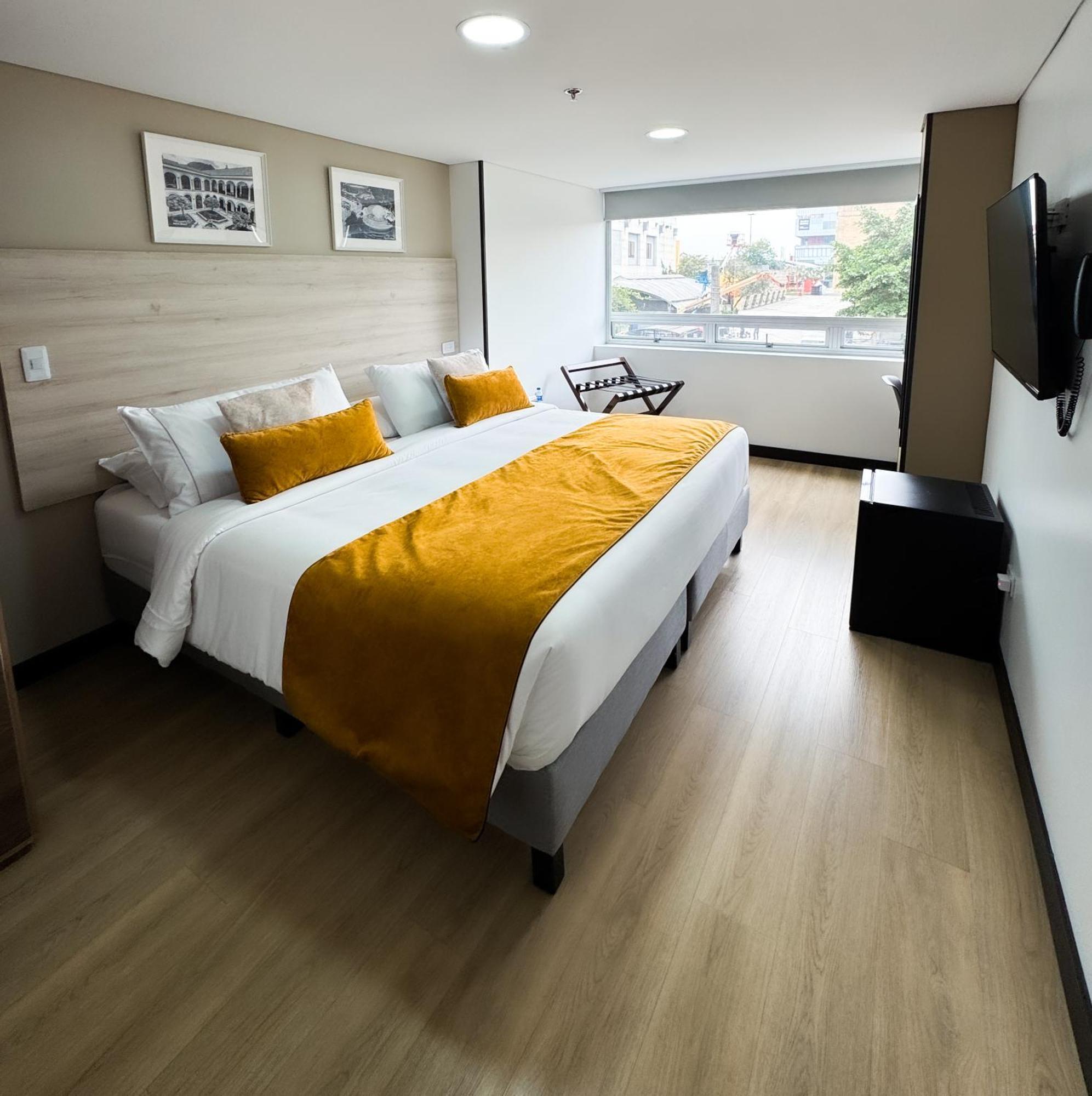 Wlh Gold Hotel Bogota
