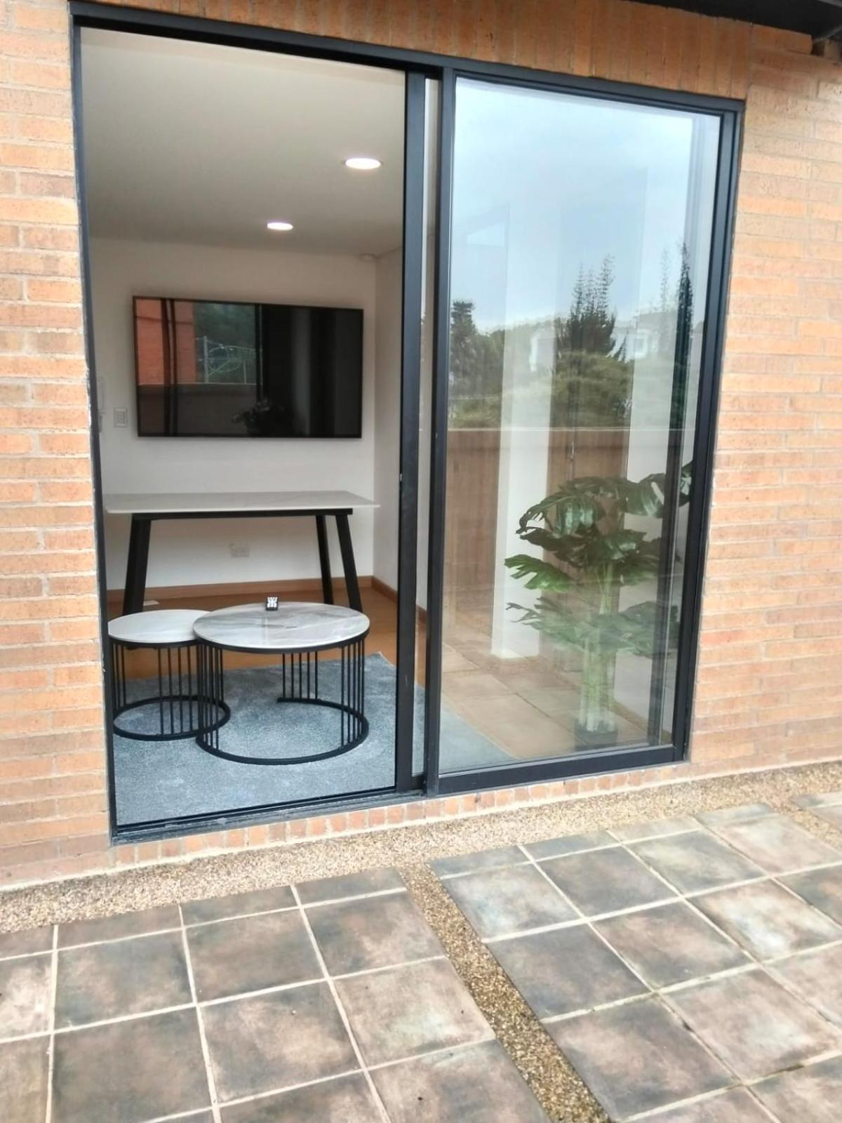 Apartment 36av Apto 402 *