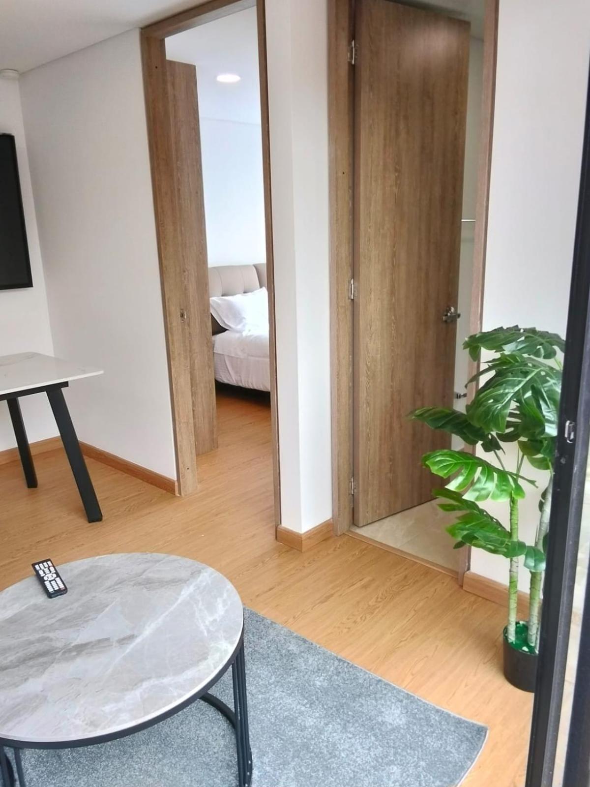 Apartment 36av Apto 402 *