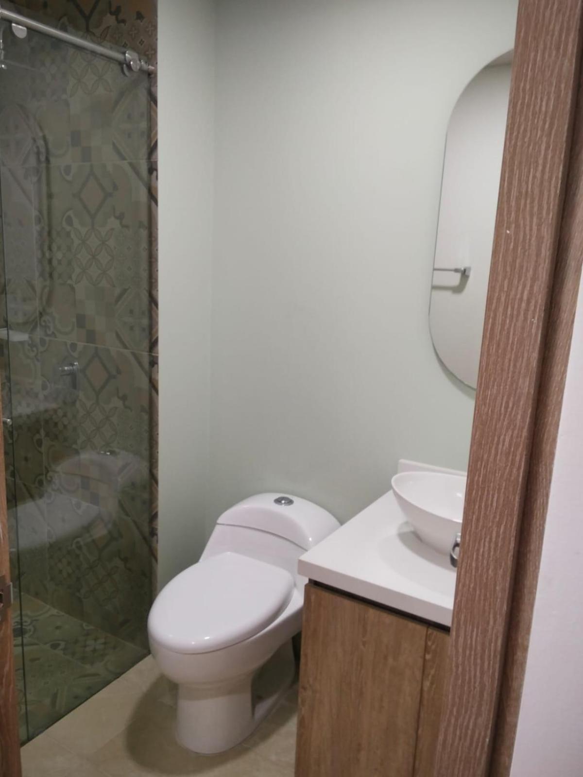 Apartment Ed 36av Apto 303 *