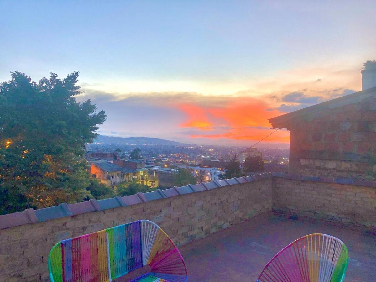 Casa De 3 Hab Con Enorme Terraza Privada En La Candelaria * Bogota