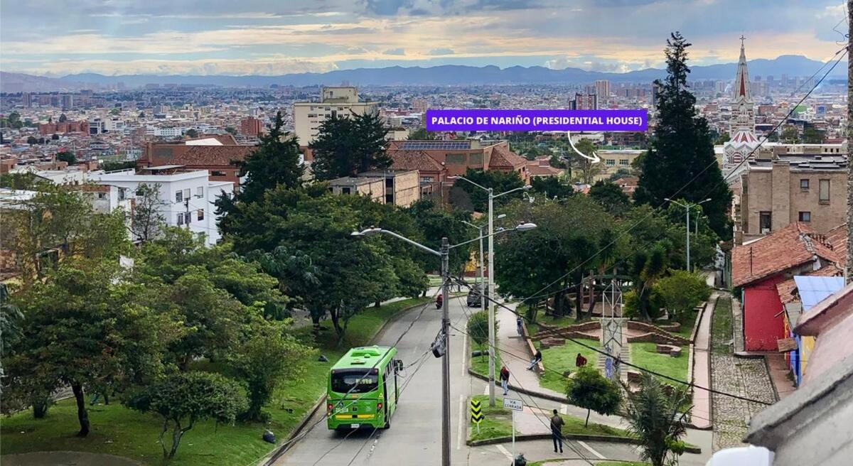 Casa De 3 Hab Con Enorme Terraza Privada En La Candelaria * Bogota