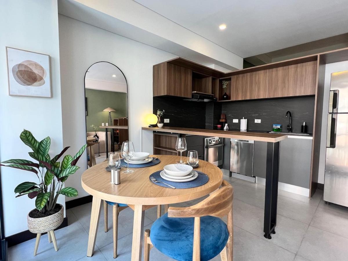 Moderno Parque El Virrey Apartment Bogota