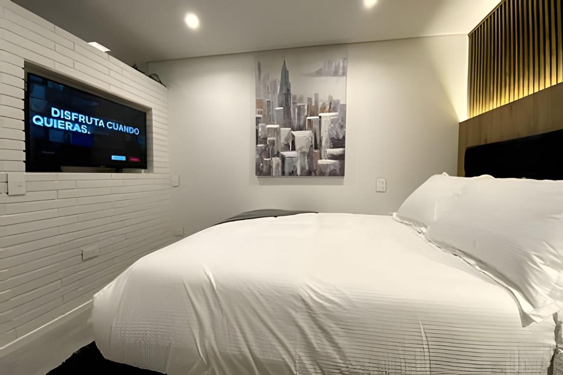 Frag Apartment *